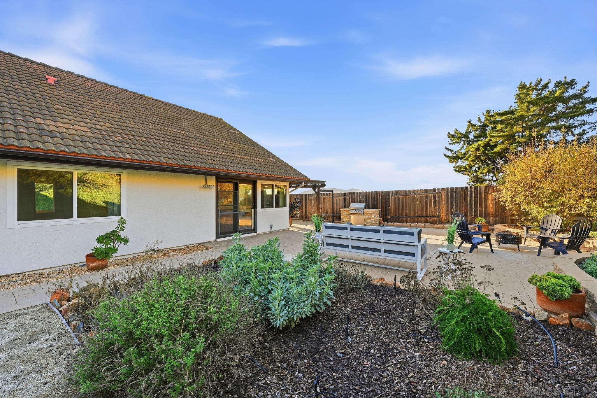 Detail Gallery Image 38 of 40 For 17570  Montero Rd, San Diego,  CA 92128 - 5 Beds | 3 Baths