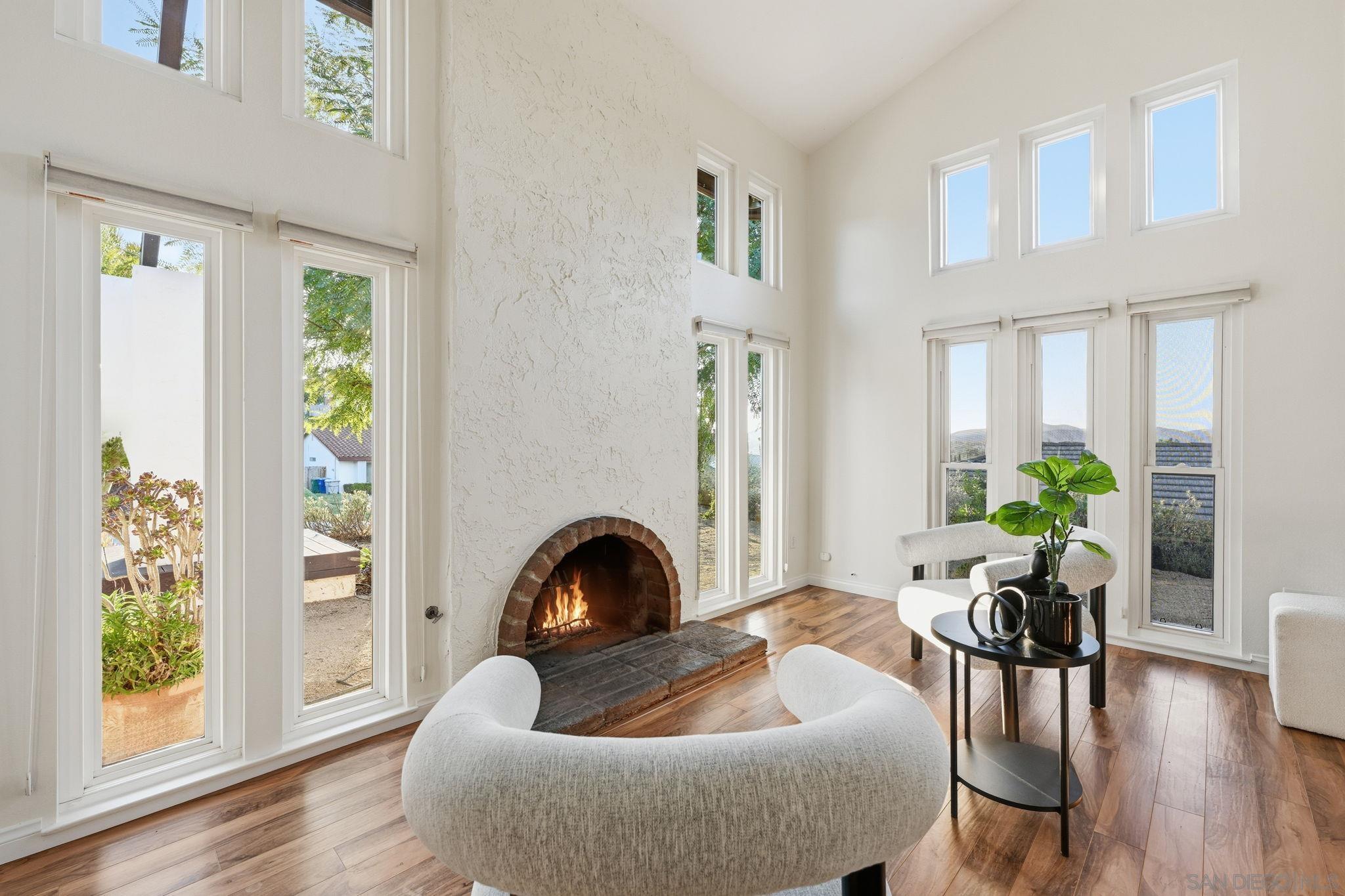 Detail Gallery Image 7 of 41 For 17570  Montero Rd, San Diego,  CA 92128 - 5 Beds | 3 Baths