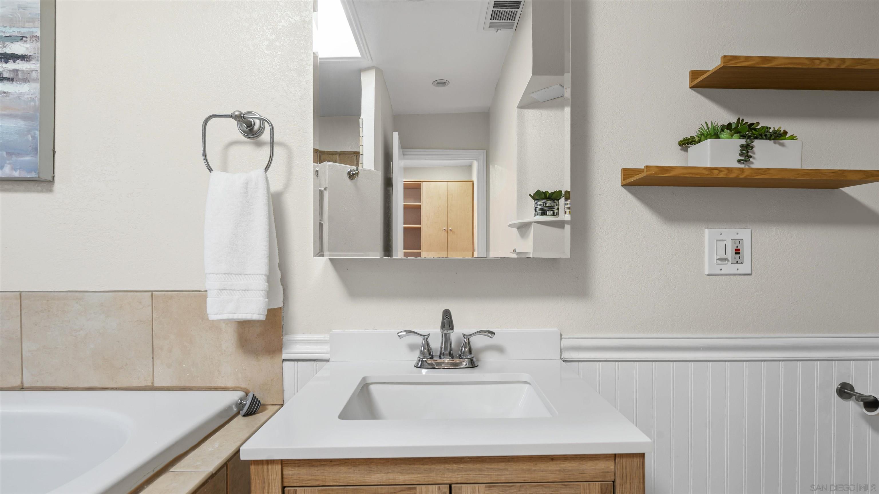 Detail Gallery Image 25 of 38 For 2532  Baily Ave, San Diego,  CA 92105 - 3 Beds | 2 Baths