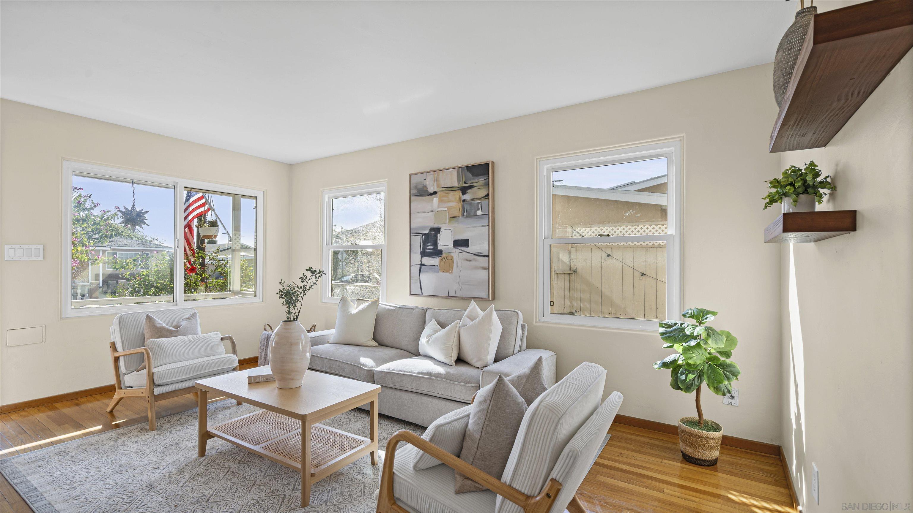 Detail Gallery Image 9 of 38 For 2532  Baily Ave, San Diego,  CA 92105 - 3 Beds | 2 Baths