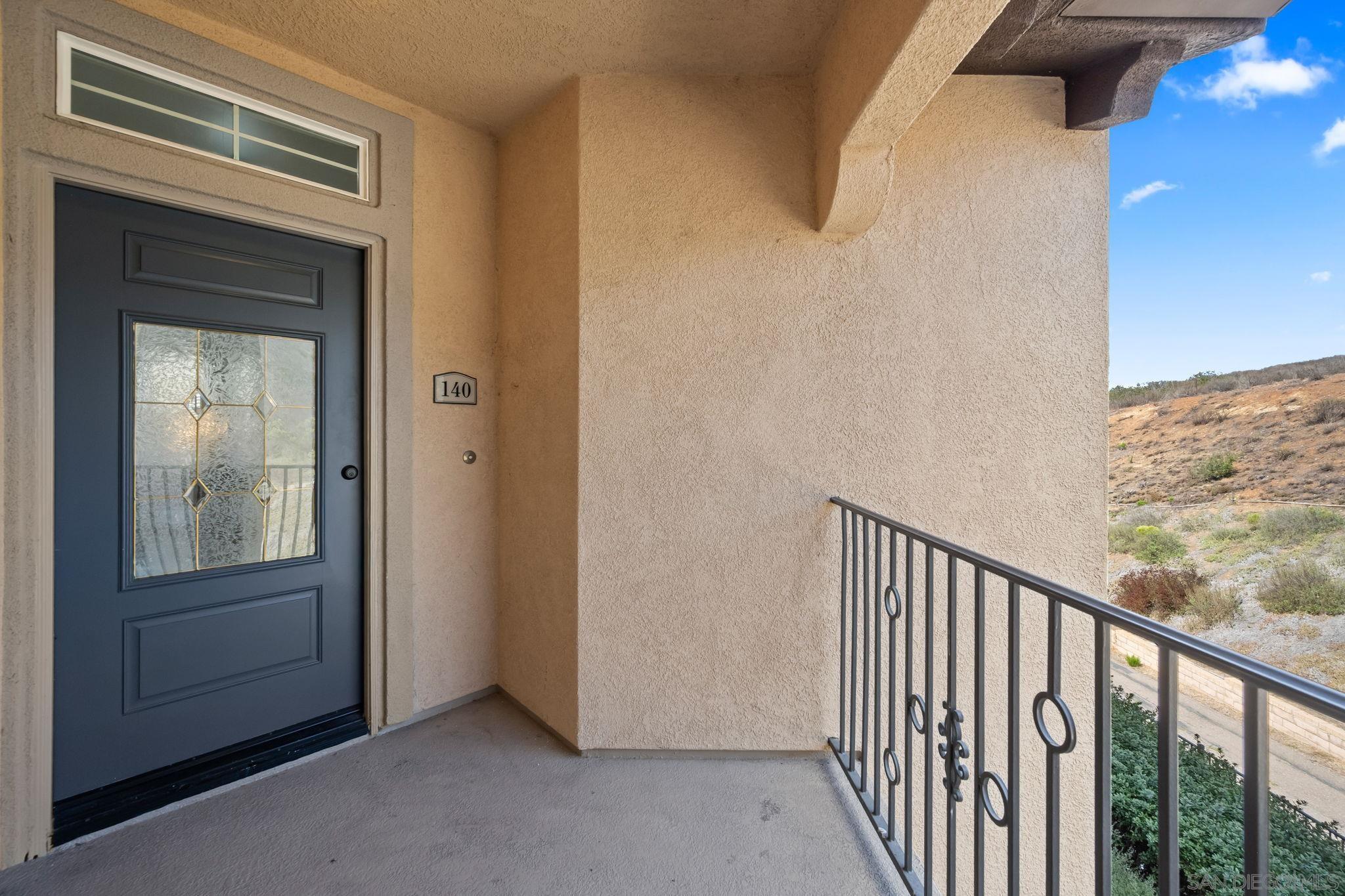 Detail Gallery Image 25 of 30 For 12665  Creekview Dr  #140,  San Diego,  CA 92128 - 3 Beds | 2 Baths