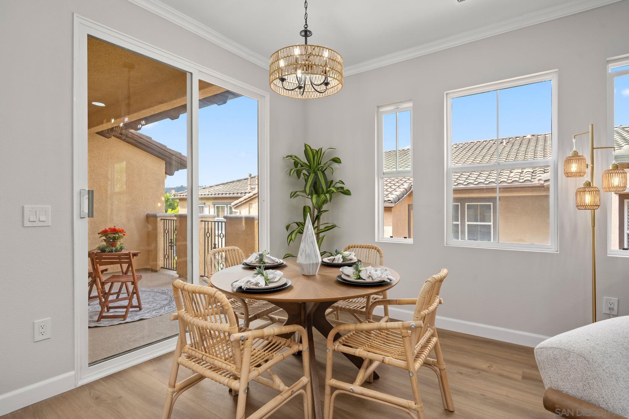 Detail Gallery Image 7 of 30 For 12665  Creekview Dr  #140,  San Diego,  CA 92128 - 3 Beds | 2 Baths