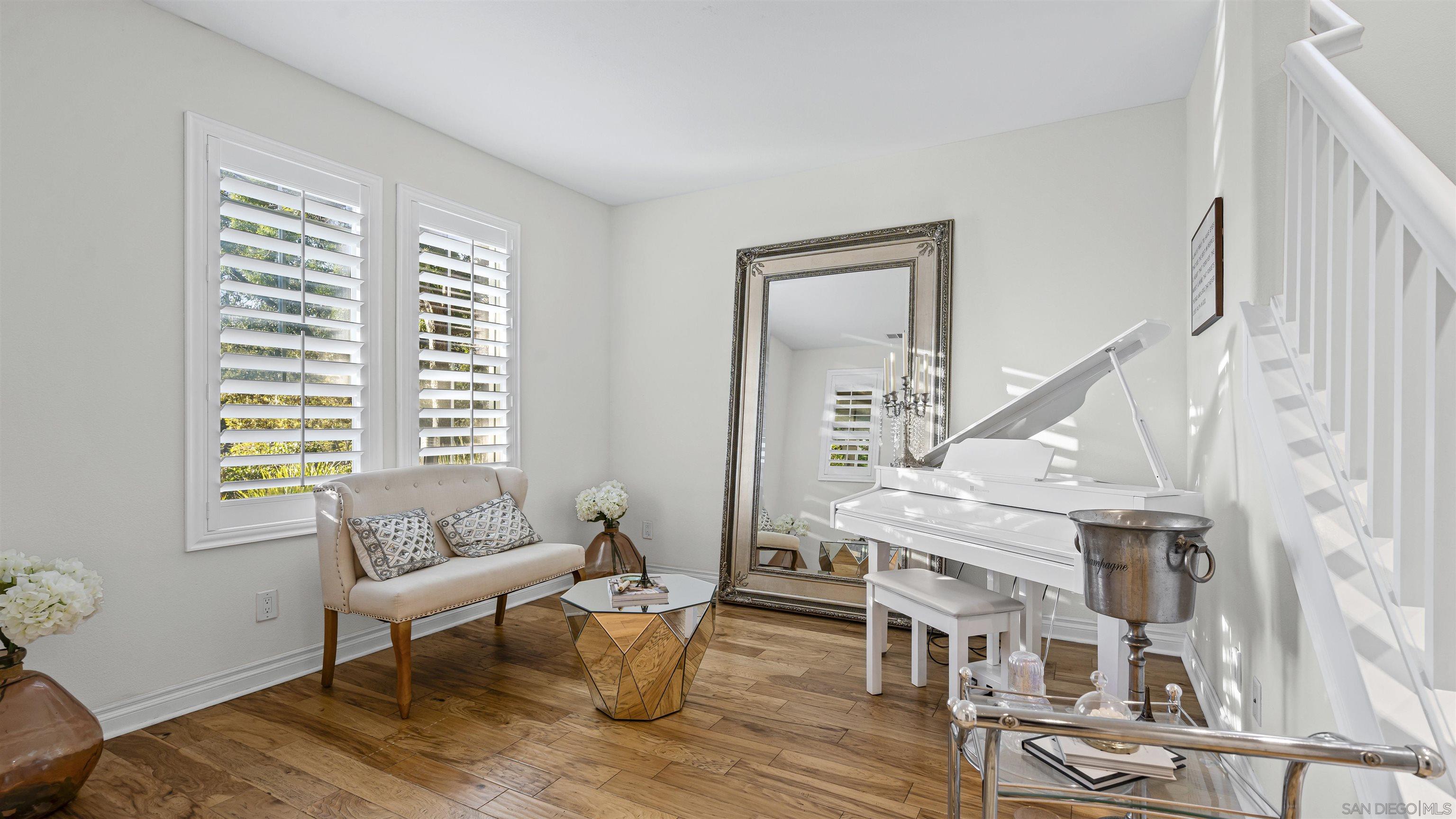 Detail Gallery Image 4 of 29 For 1550  Dusk Sky Lane, Chula Vista,  CA 91915 - 3 Beds | 2/1 Baths