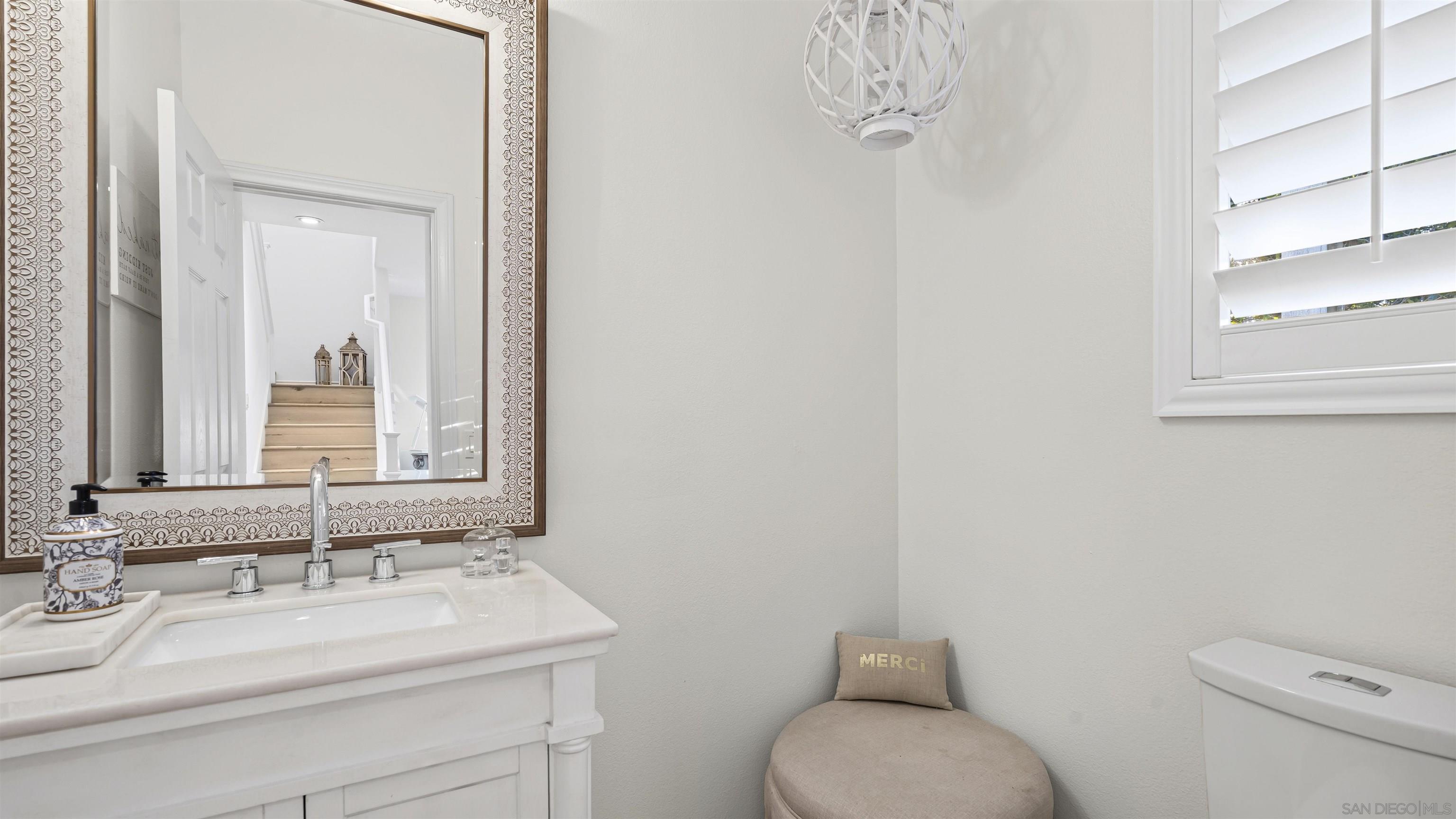 Detail Gallery Image 6 of 29 For 1550  Dusk Sky Lane, Chula Vista,  CA 91915 - 3 Beds | 2/1 Baths