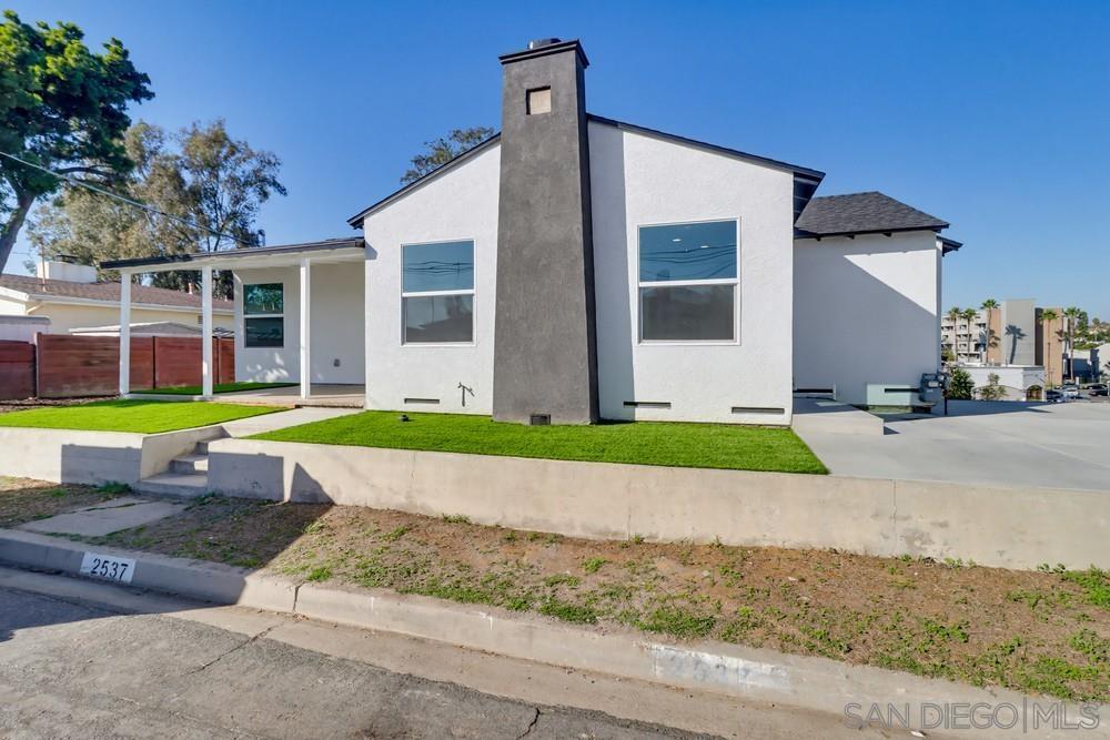 Detail Gallery Image 3 of 35 For 2537 E E 13th St, National City,  CA 91950 - 3 Beds | 2 Baths