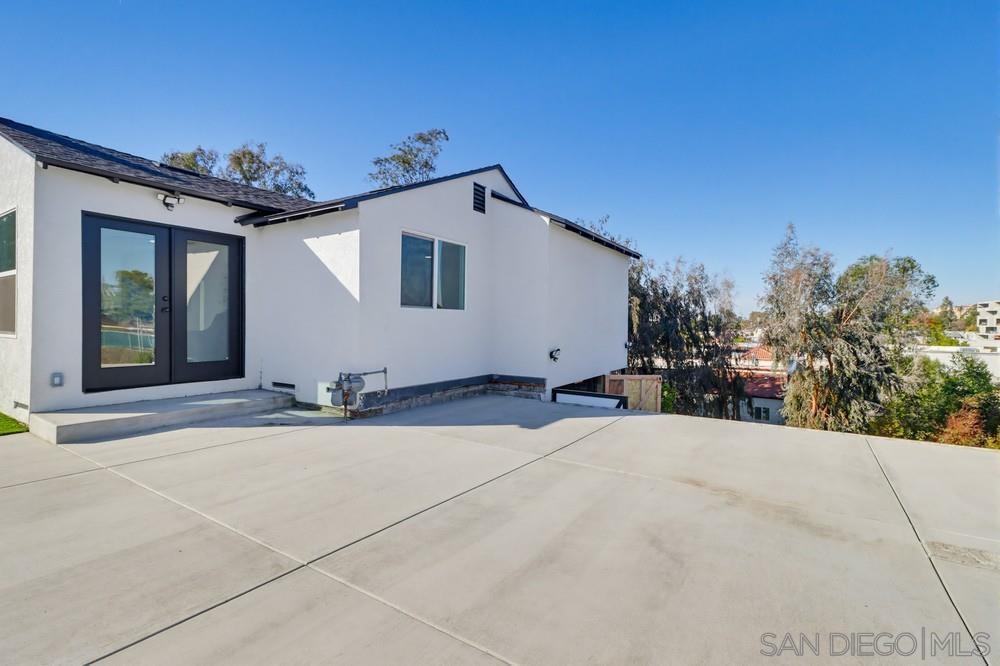 Detail Gallery Image 4 of 35 For 2537 E E 13th St, National City,  CA 91950 - 3 Beds | 2 Baths