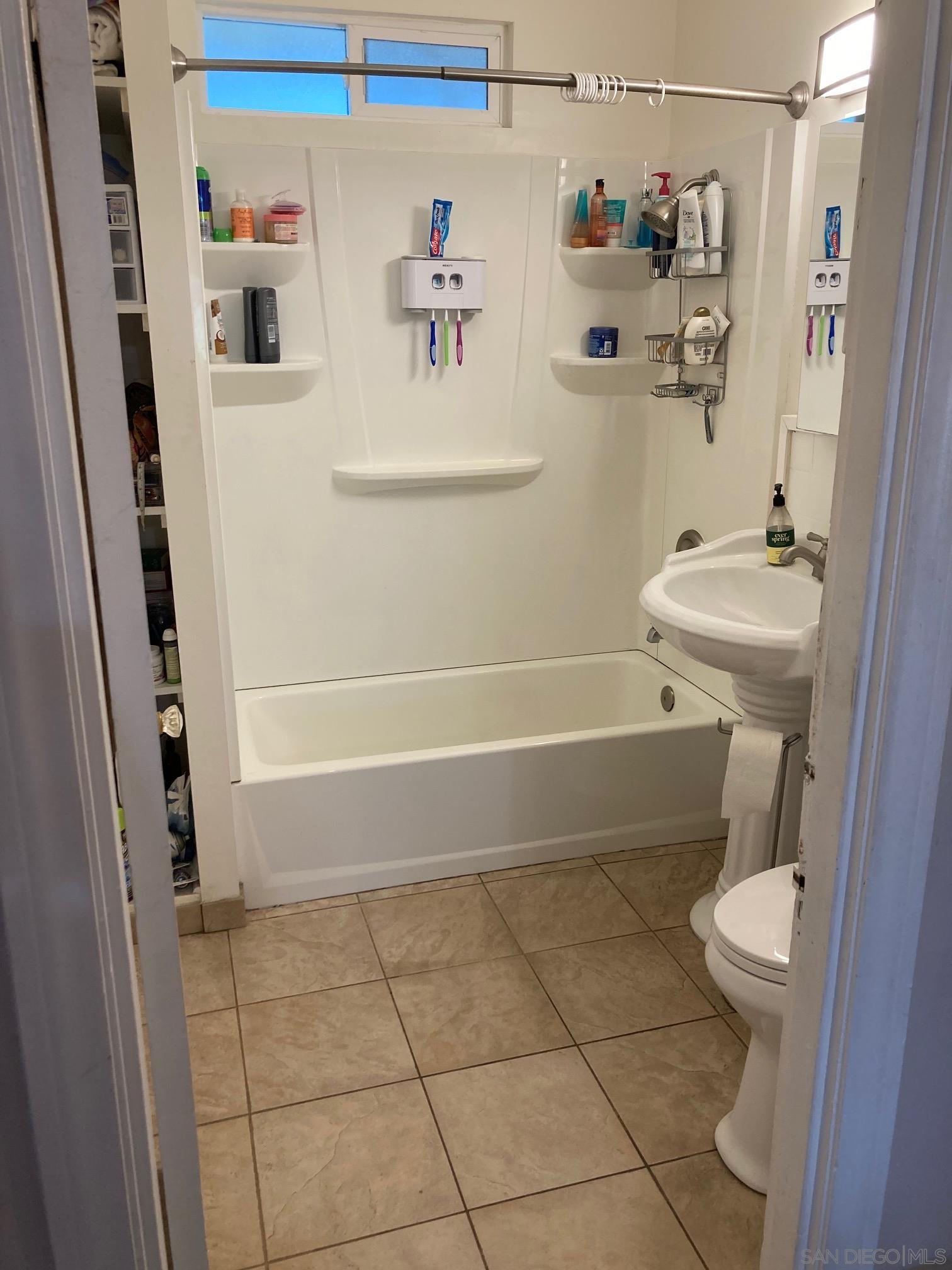 Detail Gallery Image 7 of 14 For 2645  a Street, San Diego,  CA 92102 - 3 Beds | 2 Baths