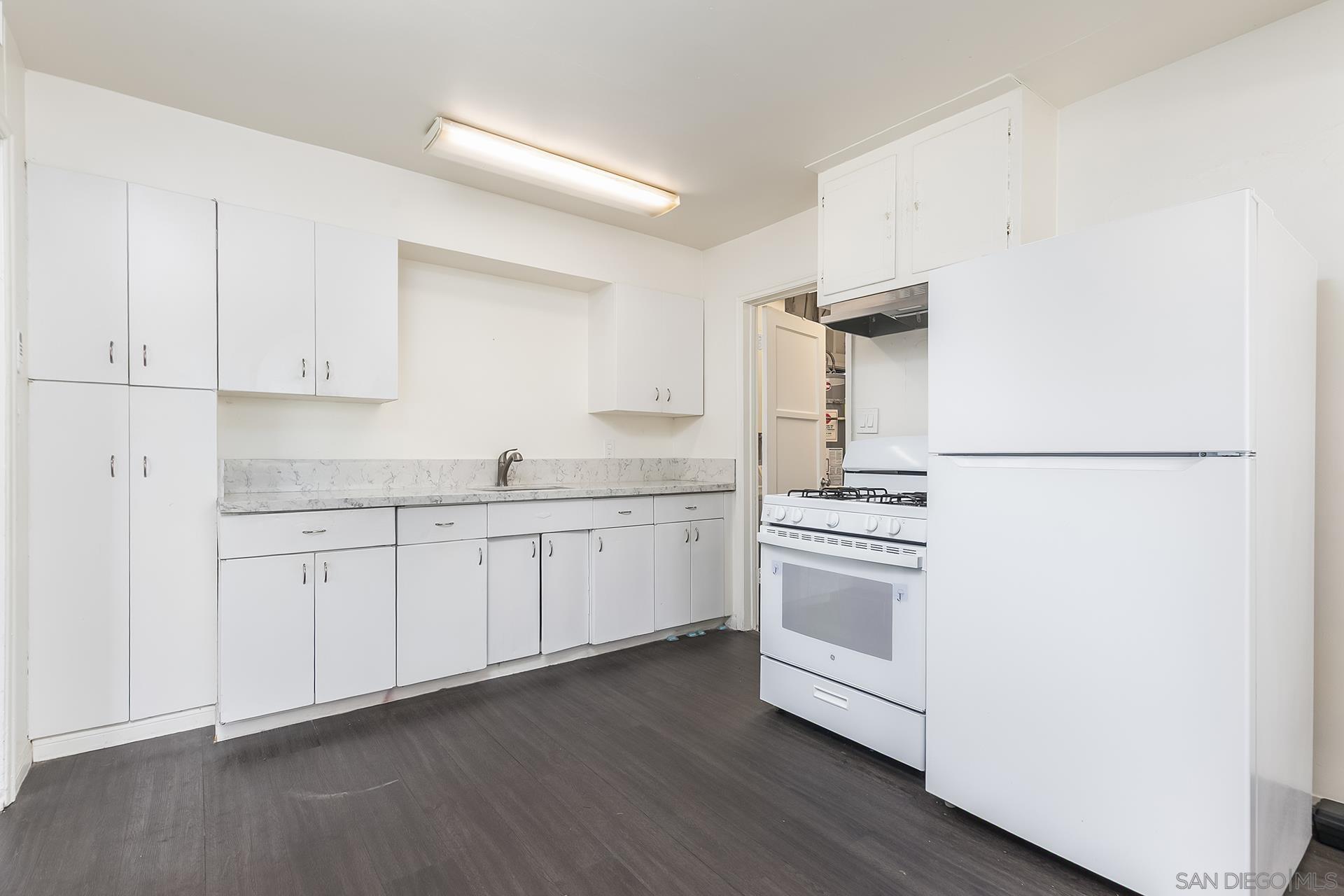 Detail Gallery Image 8 of 28 For 5703  Michael St, San Diego,  CA 92105 - 2 Beds | 1 Baths