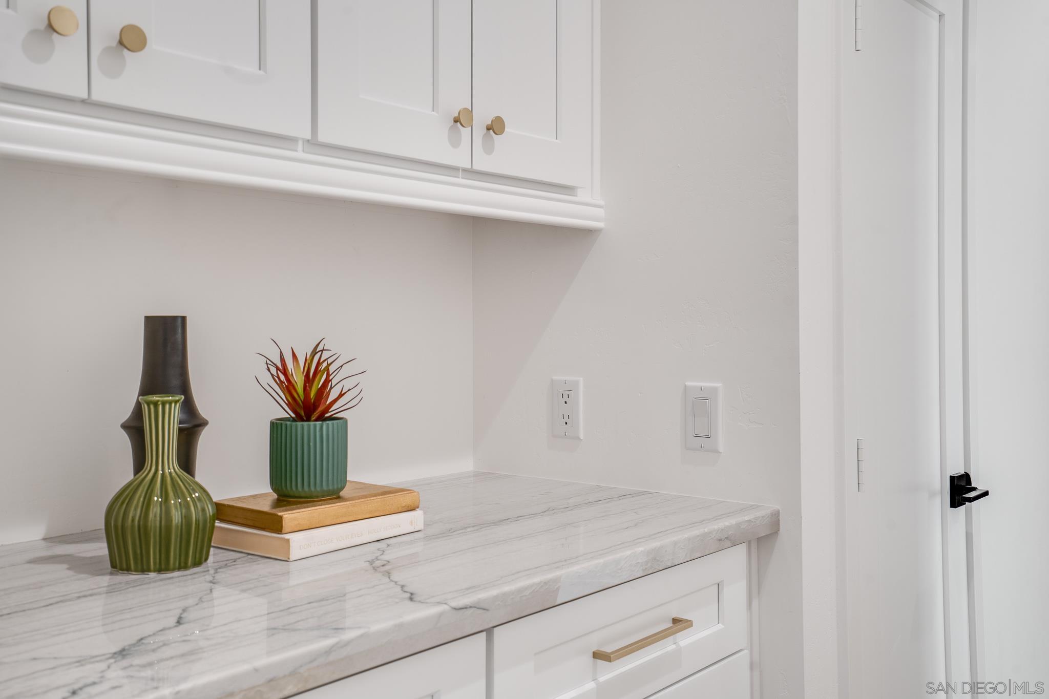 Detail Gallery Image 14 of 45 For 22916  Tombill Rd, Ramona,  CA 92065 - 3 Beds | 2/1 Baths