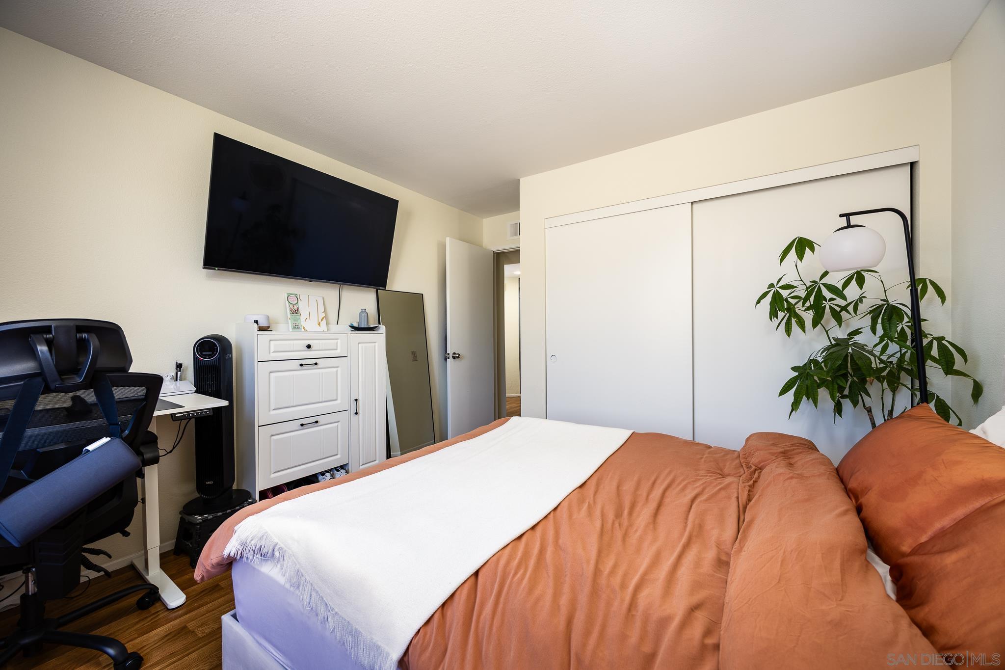 Detail Gallery Image 14 of 34 For 2916  Elm Tree Ct, Spring Valley,  CA 91978 - 2 Beds | 2 Baths