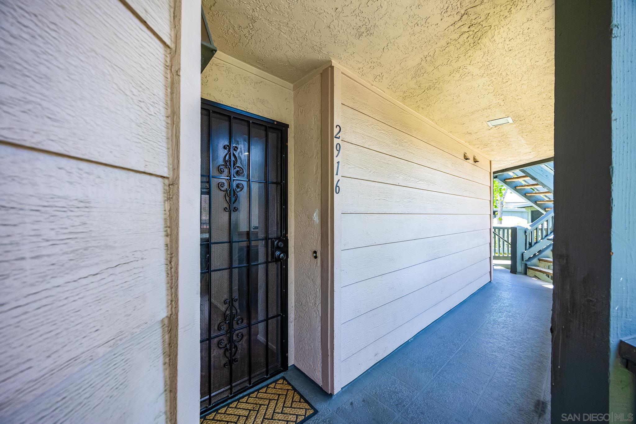 Detail Gallery Image 4 of 34 For 2916  Elm Tree Ct, Spring Valley,  CA 91978 - 2 Beds | 2 Baths