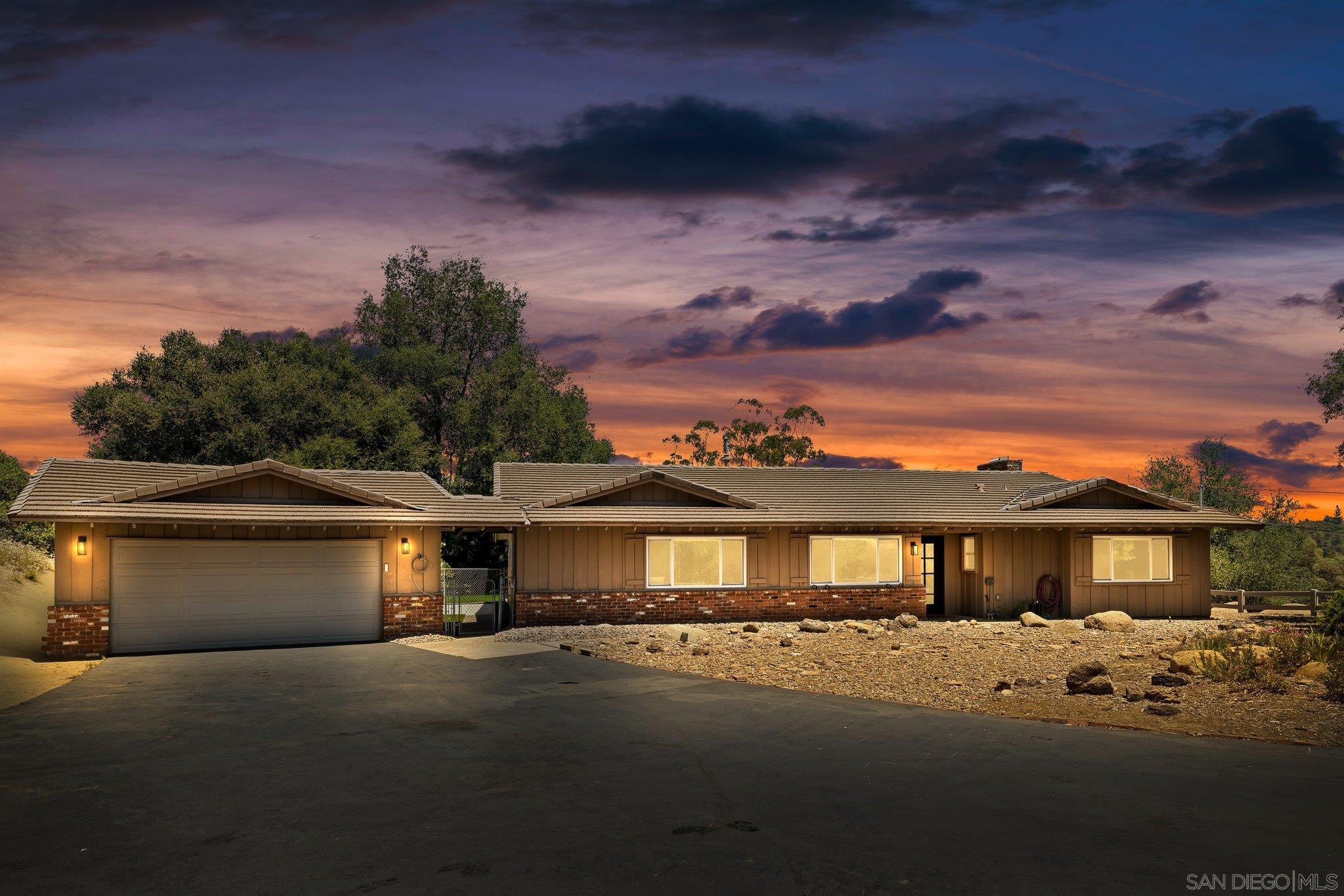 Front Image Thumbnail for SD250045203