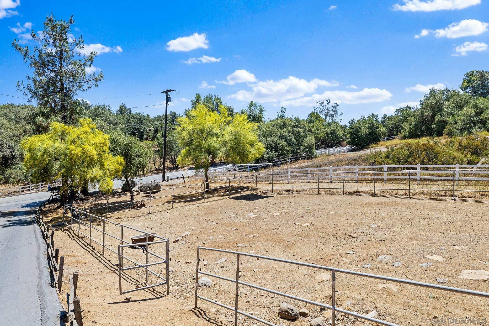 Detail Gallery Image 37 of 55 For 2686  via Viejas, Alpine,  CA 91901 - 4 Beds | 3 Baths