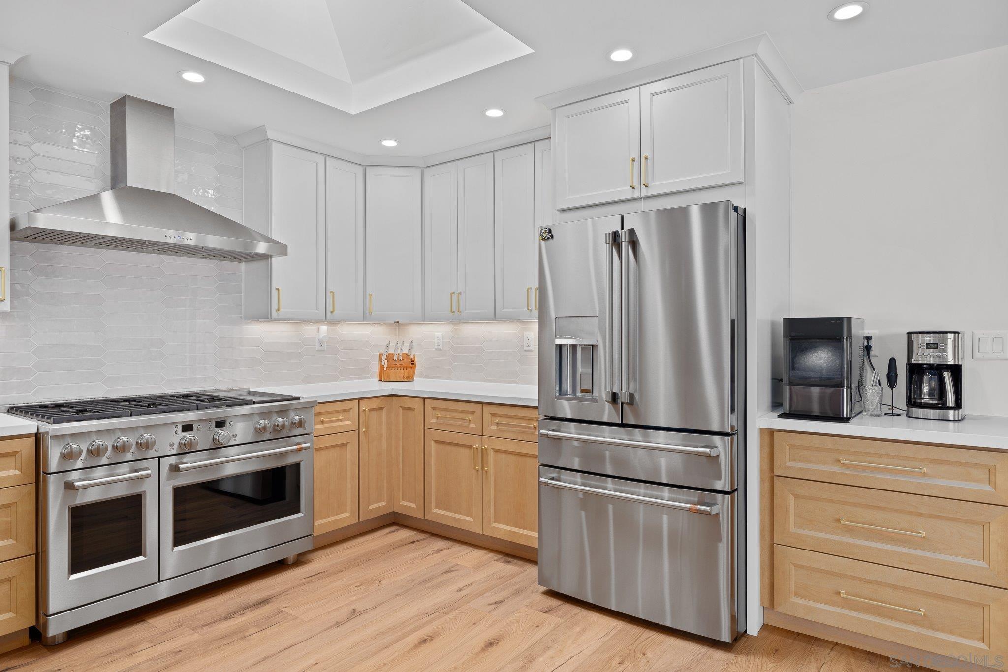 Detail Gallery Image 8 of 55 For 2686  via Viejas, Alpine,  CA 91901 - 4 Beds | 3 Baths