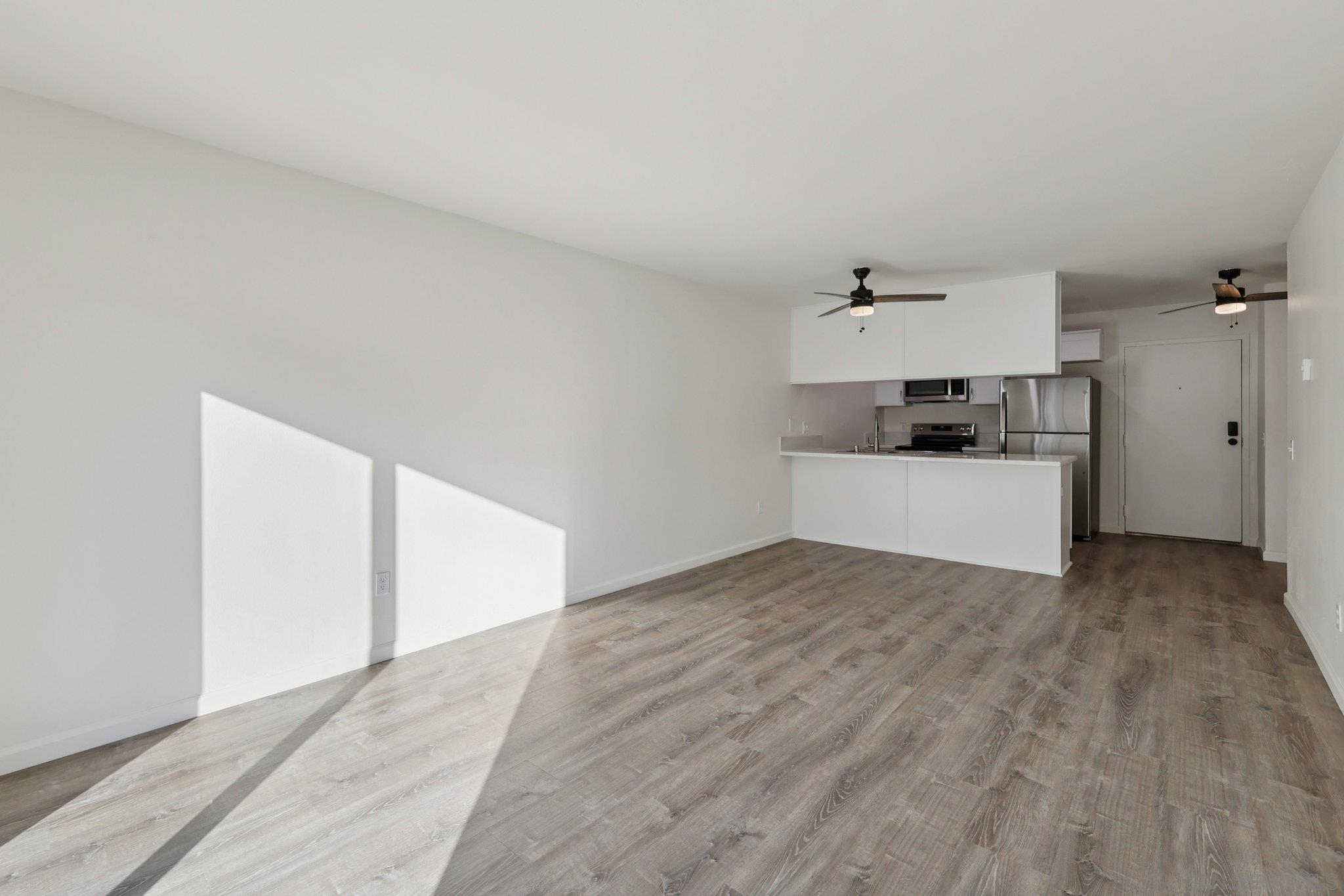 Detail Gallery Image 2 of 34 For 8034  Linda Vista Rd  1s,  San Diego,  CA 92111 - 1 Beds | 1 Baths