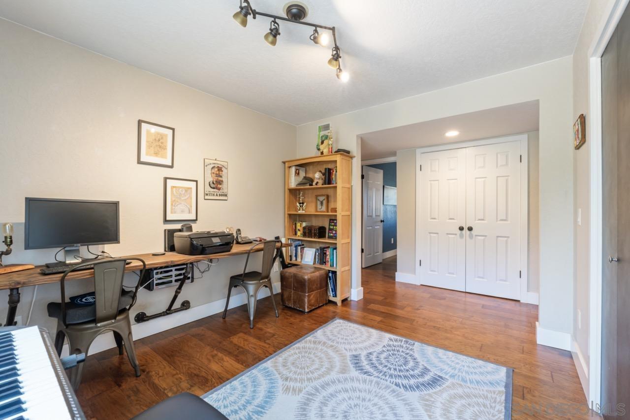 Detail Gallery Image 34 of 58 For 17924  Saint Andrews Dr, Poway,  CA 92064 - 5 Beds | 3/1 Baths