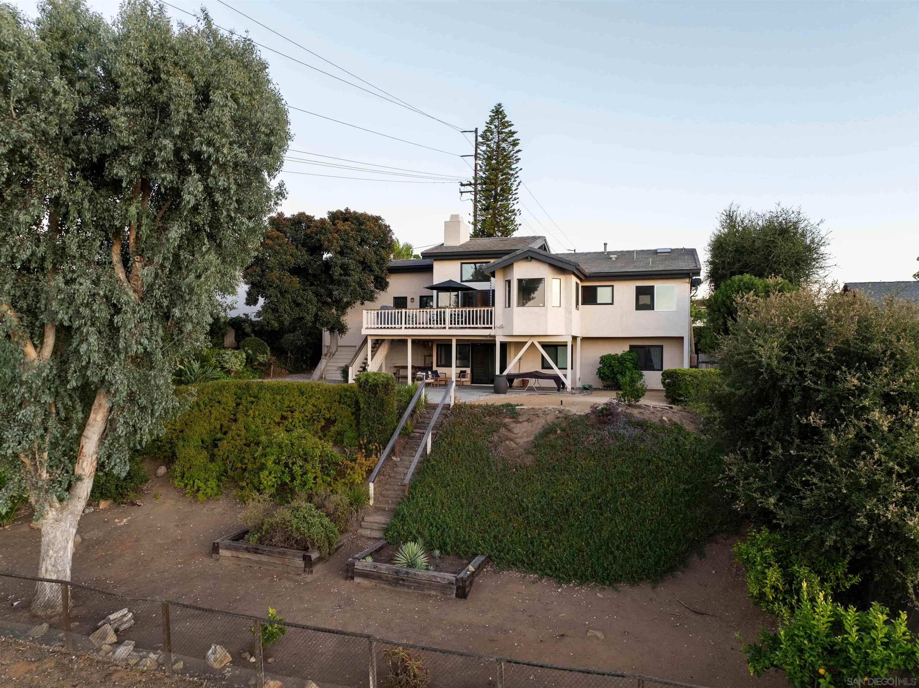 Detail Gallery Image 44 of 58 For 17924  Saint Andrews Dr, Poway,  CA 92064 - 5 Beds | 3/1 Baths