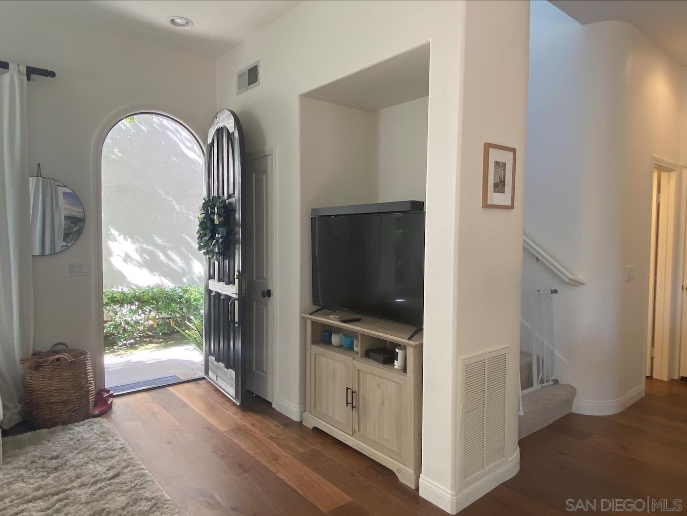 Detail Gallery Image 5 of 18 For 7076  Surfbird, Carlsbad,  CA 92011 - 3 Beds | 2/1 Baths