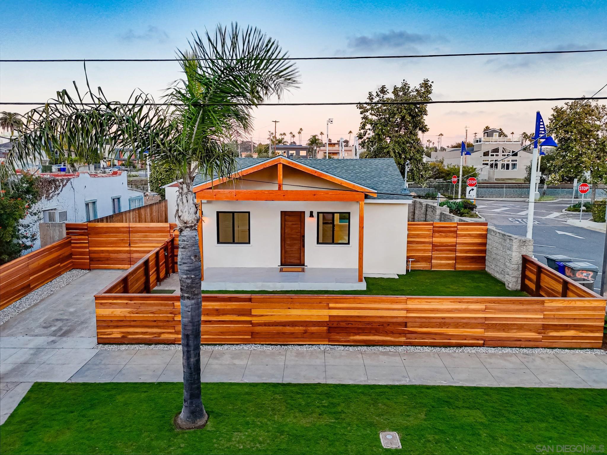 Detail Gallery Image 22 of 29 For 622  S Myers Street, Oceanside,  CA 92054 - 3 Beds | 2 Baths