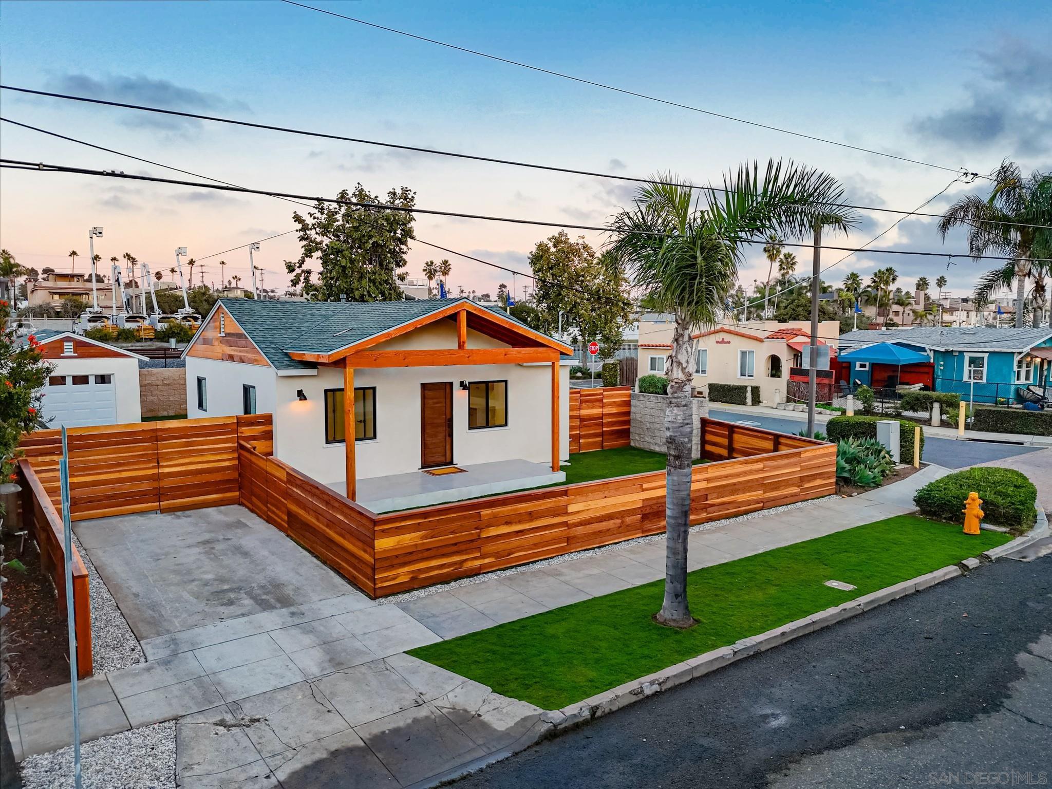 Detail Gallery Image 23 of 29 For 622  S Myers Street, Oceanside,  CA 92054 - 3 Beds | 2 Baths