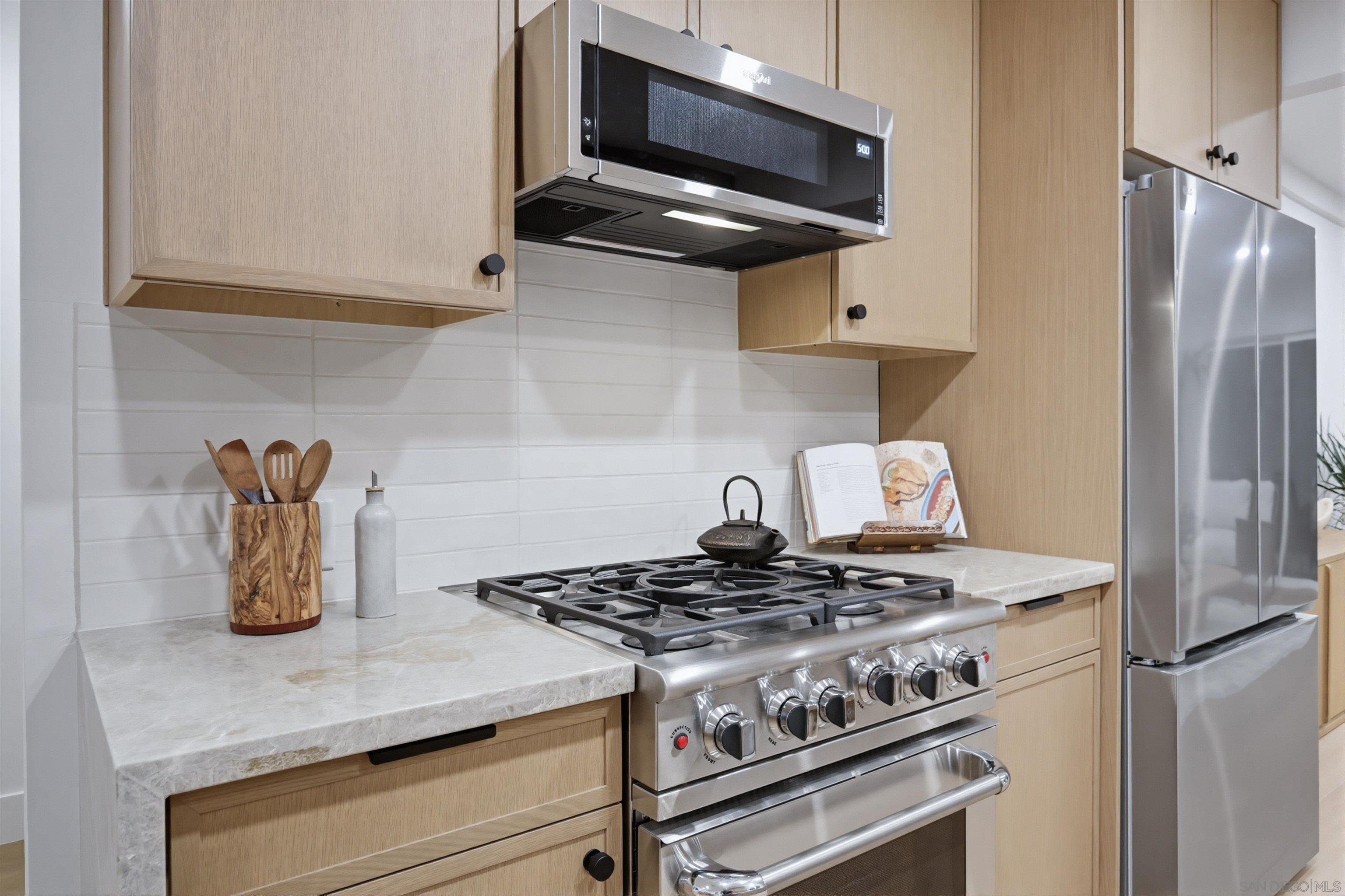 Detail Gallery Image 9 of 29 For 622  S Myers Street, Oceanside,  CA 92054 - 3 Beds | 2 Baths