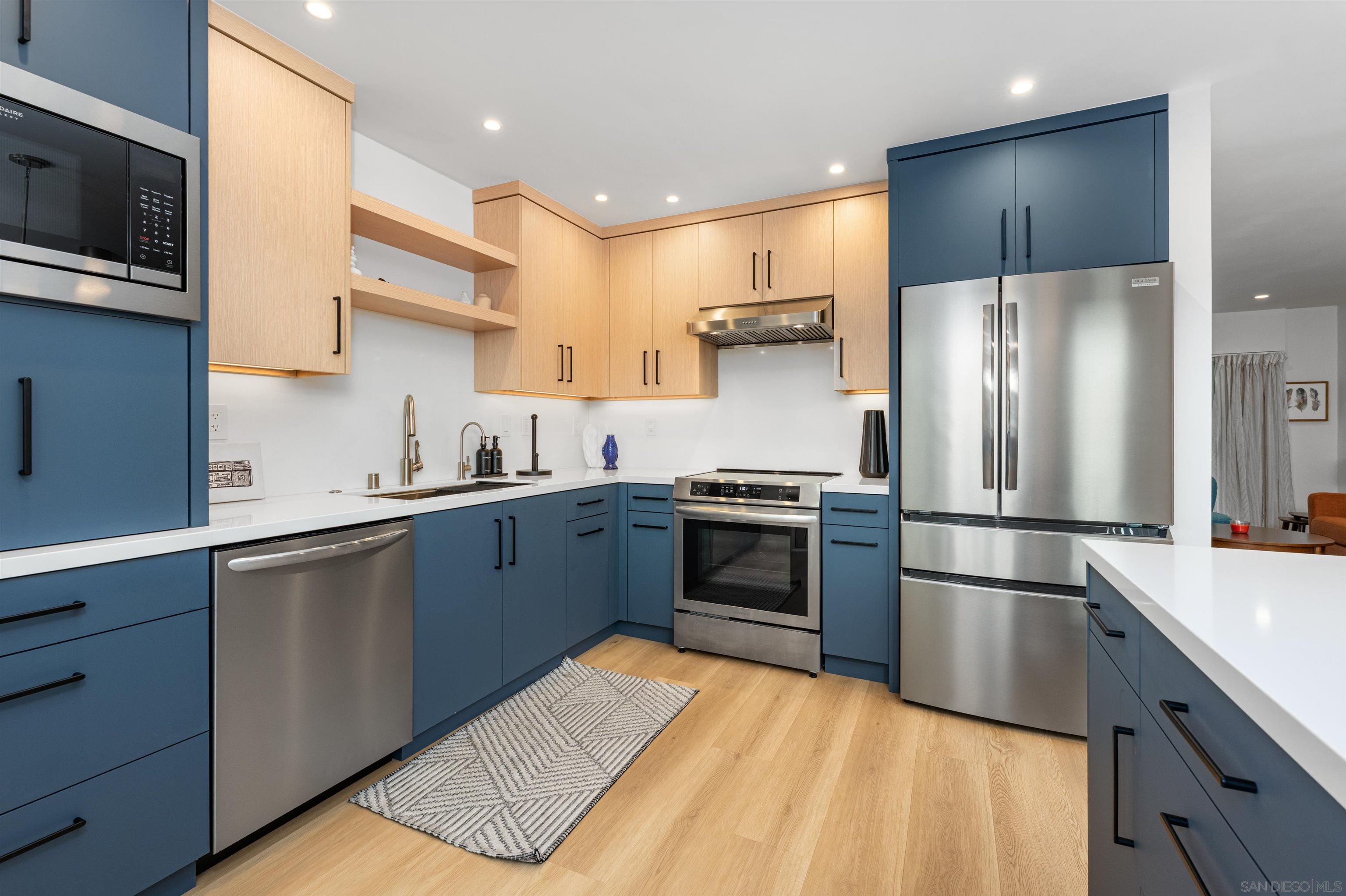 Detail Gallery Image 15 of 39 For 7049  Park Mesa Way  #90,  San Diego,  CA 92111 - 2 Beds | 2/1 Baths