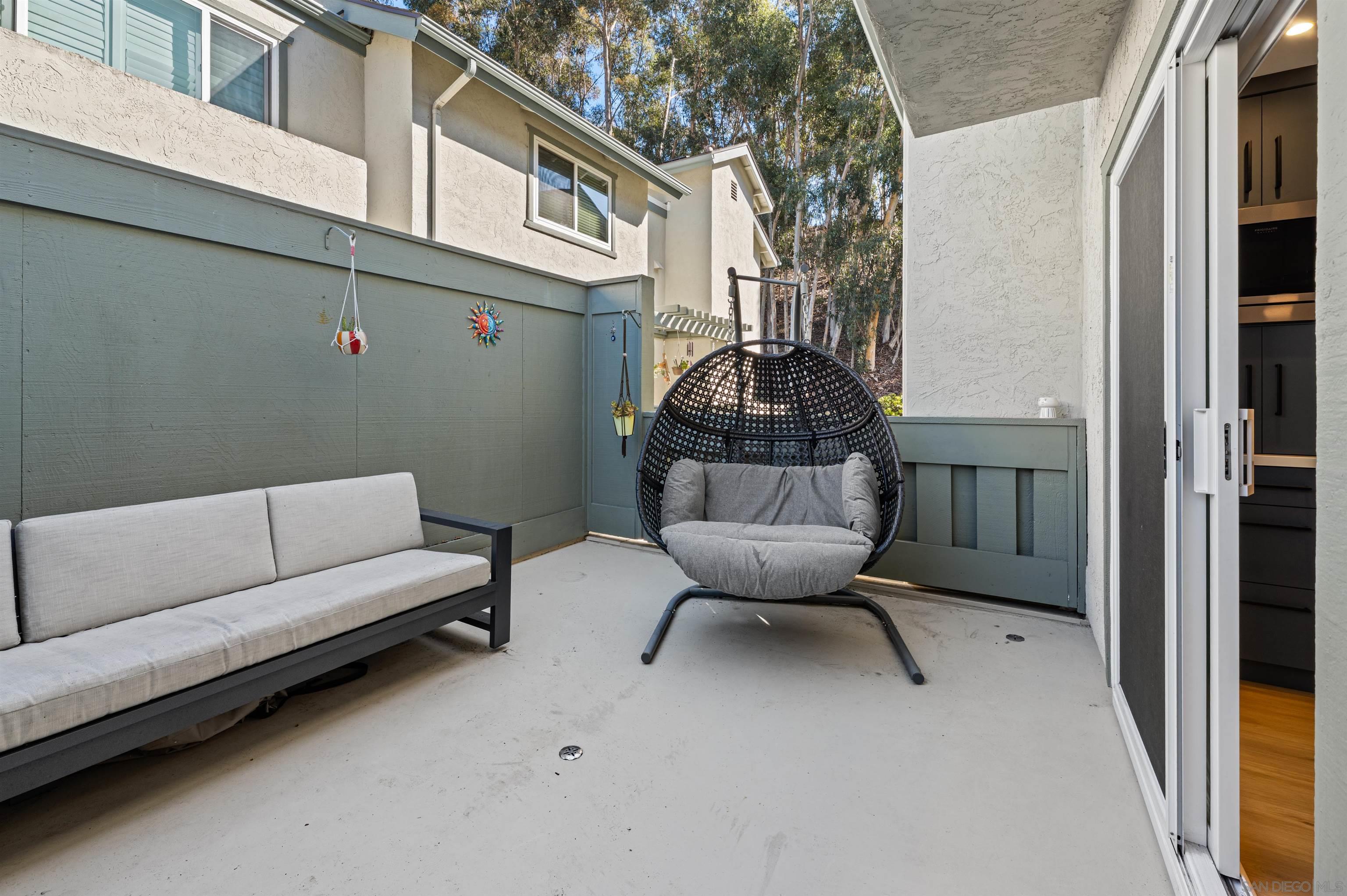 Detail Gallery Image 17 of 39 For 7049  Park Mesa Way  #90,  San Diego,  CA 92111 - 2 Beds | 2/1 Baths