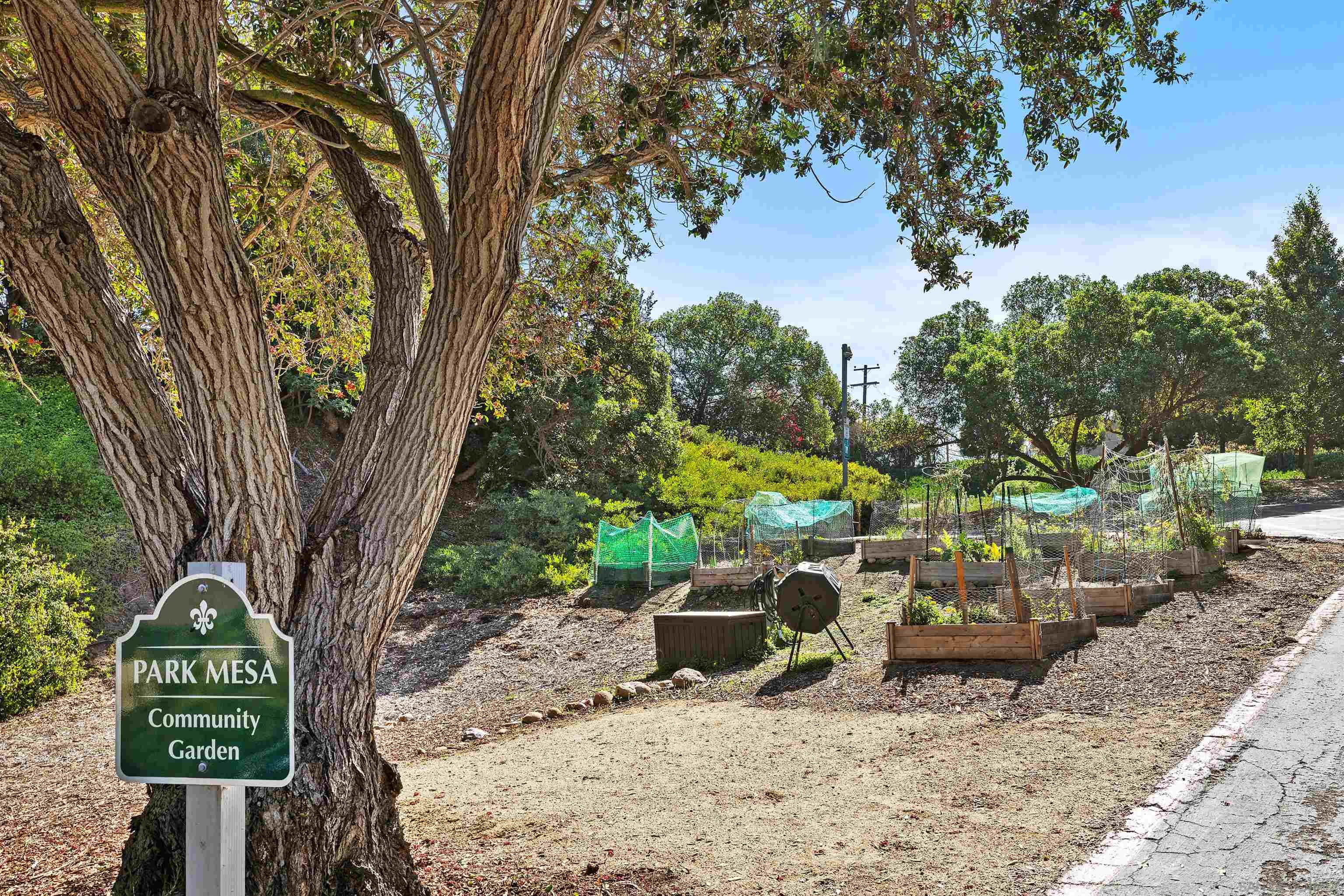 Detail Gallery Image 33 of 39 For 7049  Park Mesa Way  #90,  San Diego,  CA 92111 - 2 Beds | 2/1 Baths