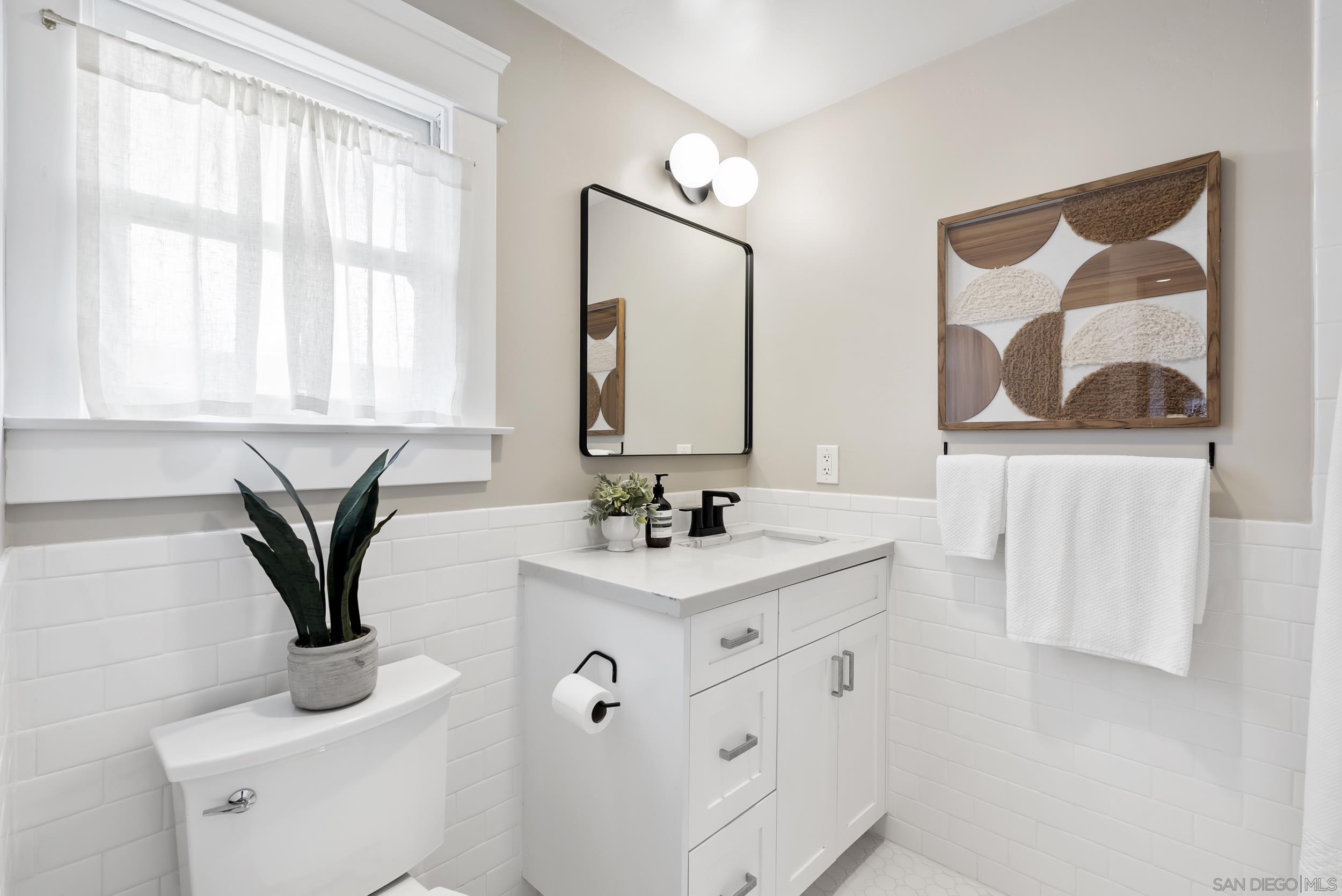 Detail Gallery Image 18 of 26 For 3257  Dwight St, San Diego,  CA 92104 - 3 Beds | 2 Baths