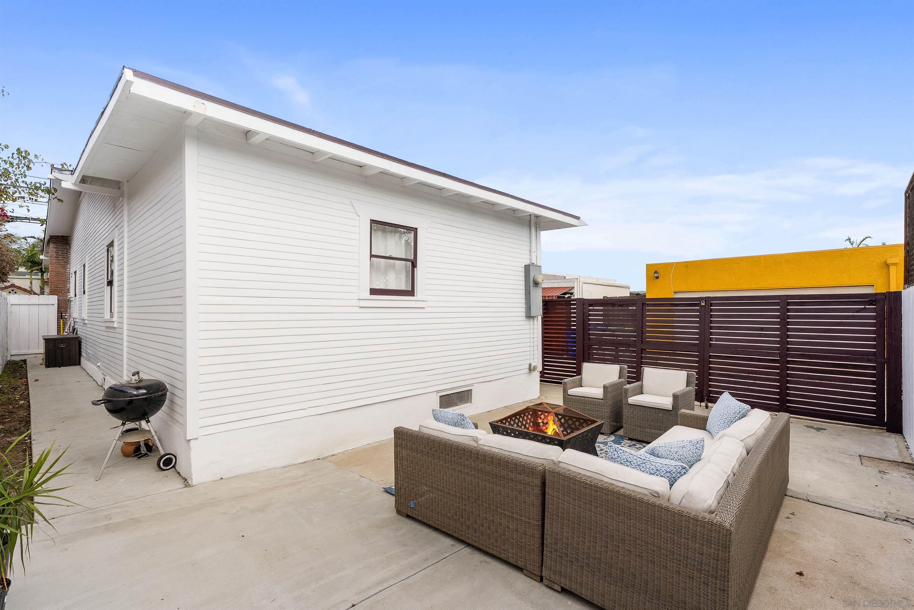 Detail Gallery Image 23 of 26 For 3257  Dwight St, San Diego,  CA 92104 - 3 Beds | 2 Baths