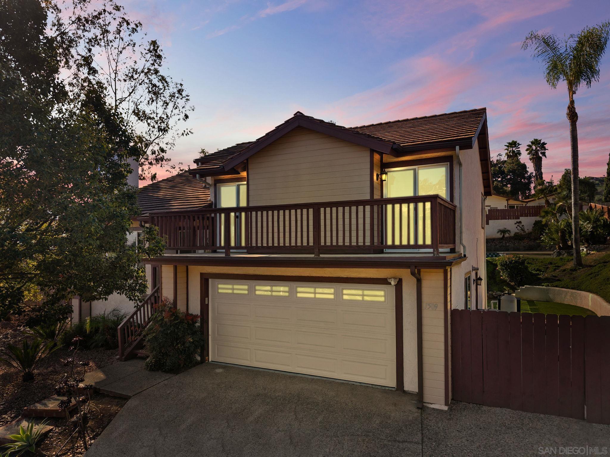 Front Image Thumbnail for SD250045210