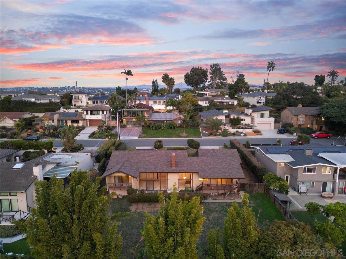 Front Image Thumbnail for SD250045211