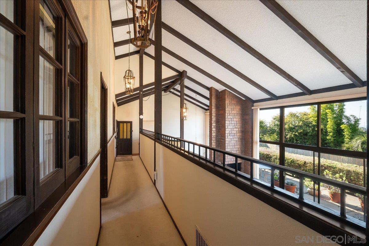 Detail Gallery Image 15 of 51 For 3365  Seacrest Dr, Carlsbad,  CA 92008 - 3 Beds | 2/1 Baths