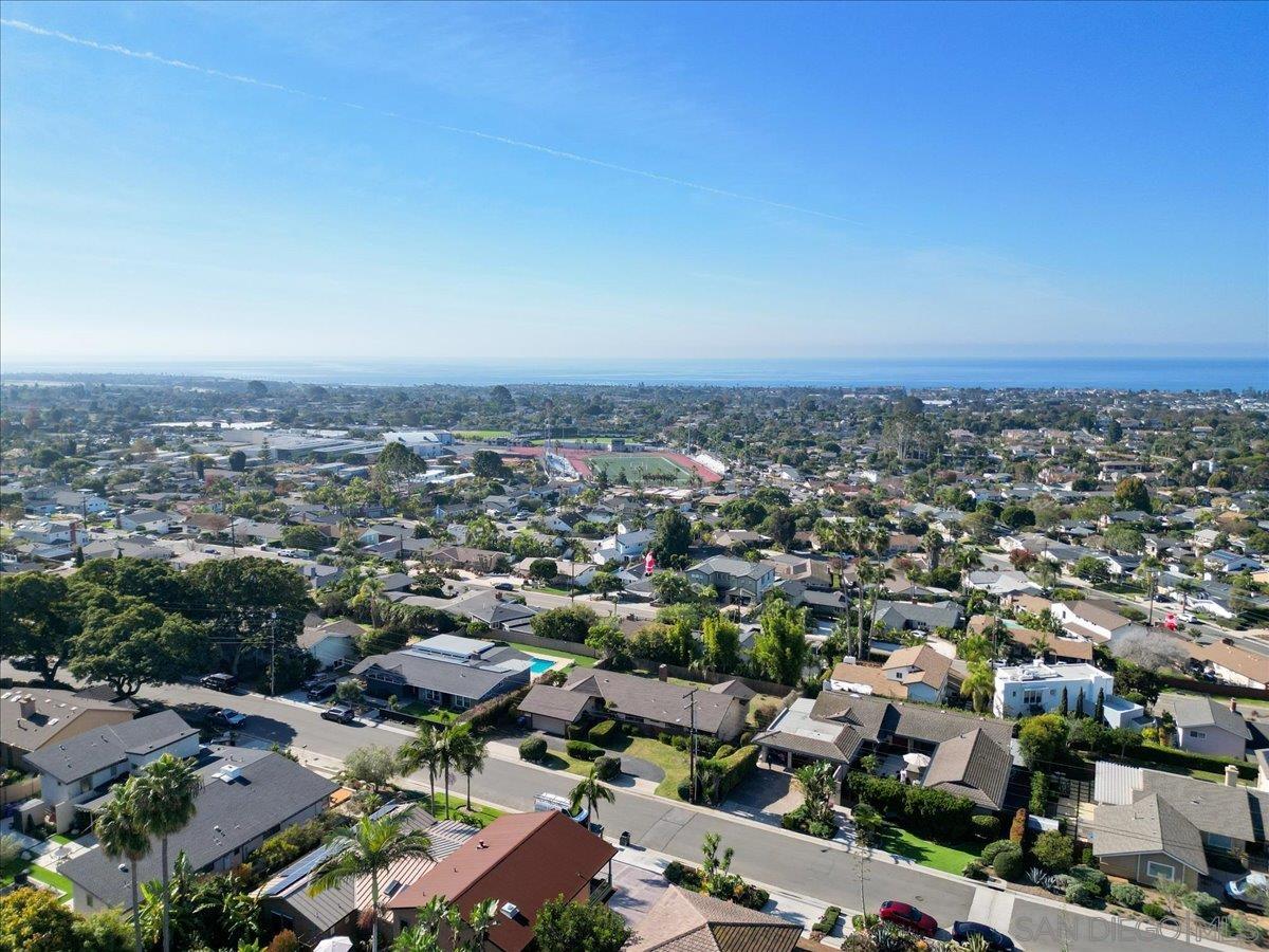 Detail Gallery Image 47 of 51 For 3365  Seacrest Dr, Carlsbad,  CA 92008 - 3 Beds | 2/1 Baths