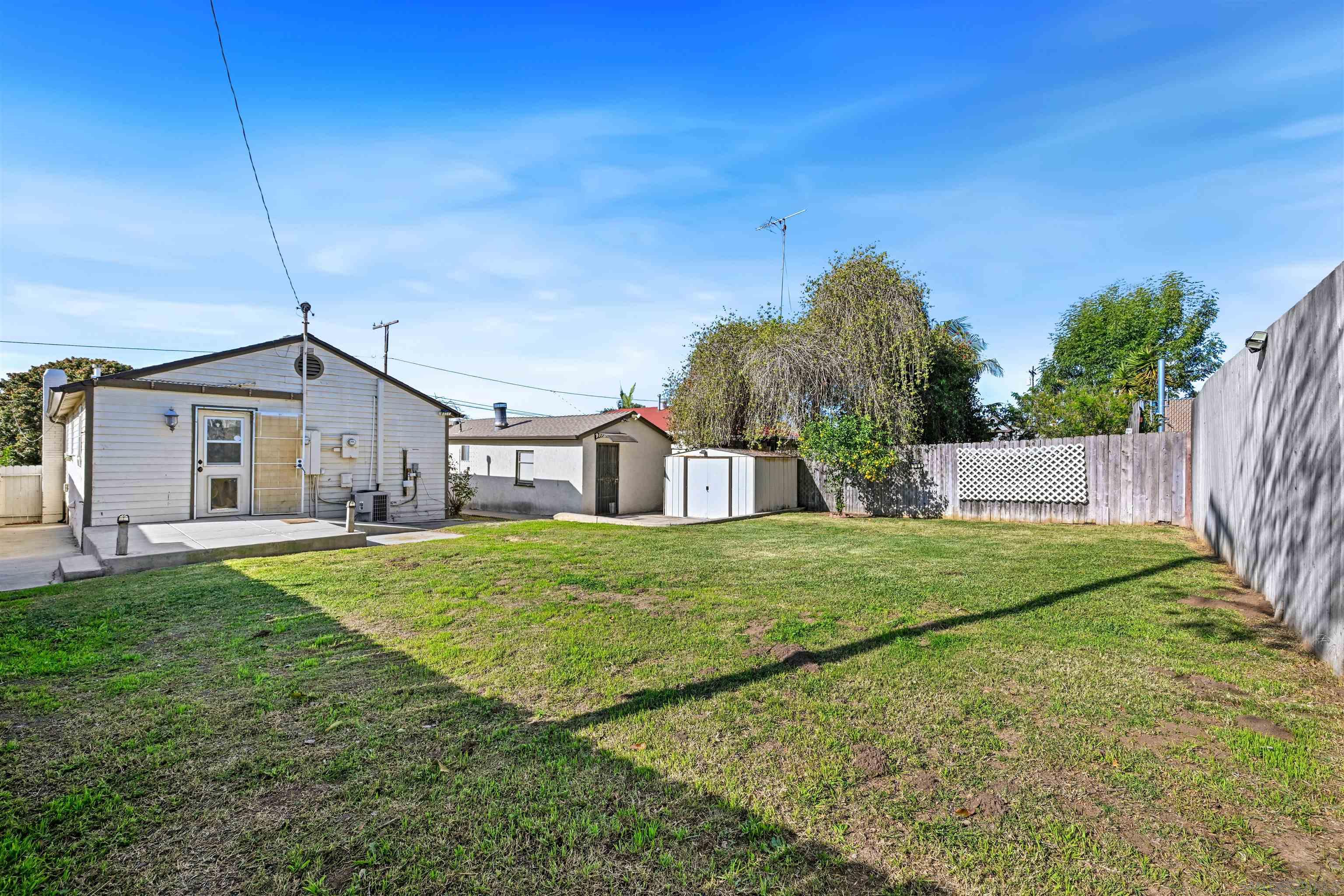 Detail Gallery Image 14 of 18 For 1915  Englewood Dr., Lemon Grove,  CA 91945 - 2 Beds | 1 Baths