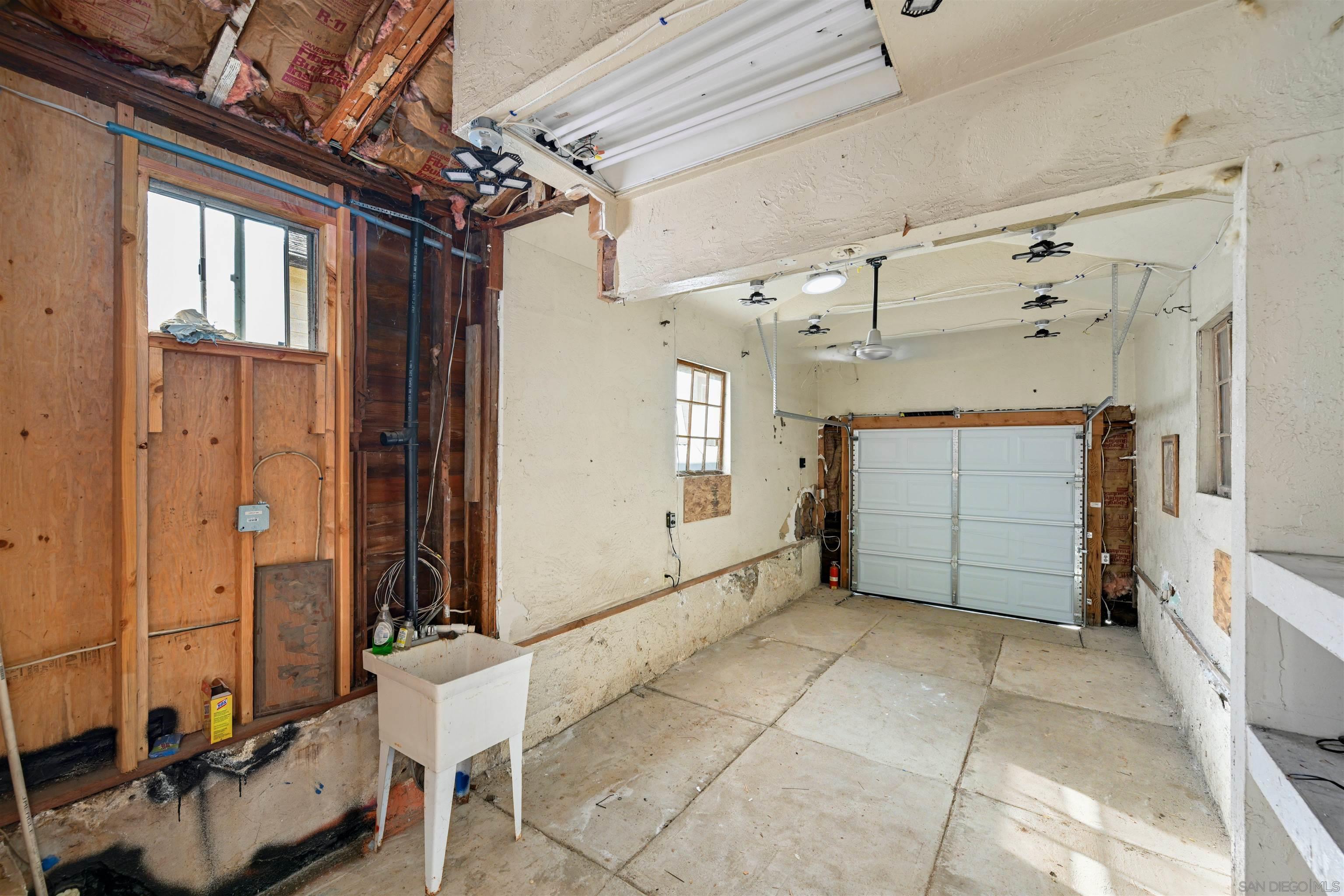 Detail Gallery Image 23 of 24 For 1915  Englewood Dr., Lemon Grove,  CA 91945 - 2 Beds | 1 Baths