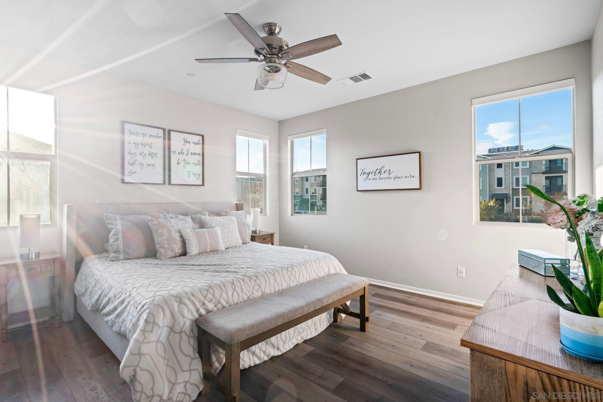 Detail Gallery Image 11 of 31 For 1935  Avenida Citron  #109,  Chula Vista,  CA 91913 - 3 Beds | 2/1 Baths