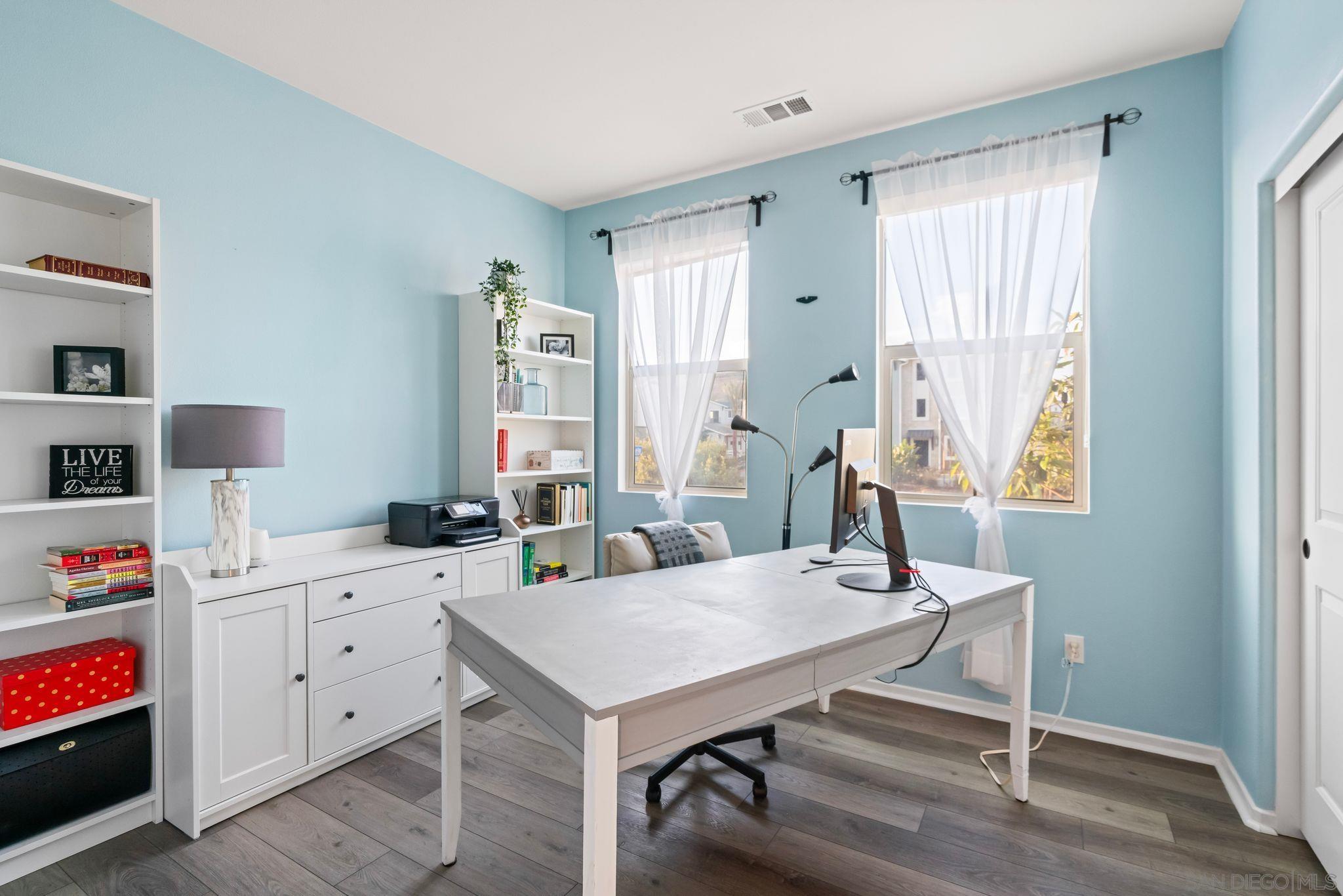 Detail Gallery Image 16 of 31 For 1935  Avenida Citron  #109,  Chula Vista,  CA 91913 - 3 Beds | 2/1 Baths