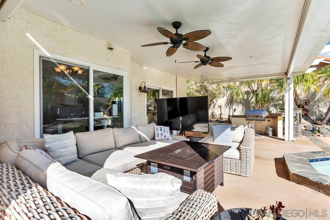 Detail Gallery Image 33 of 46 For 11655  Cebada Ct, San Diego,  CA 92124 - 4 Beds | 2/1 Baths