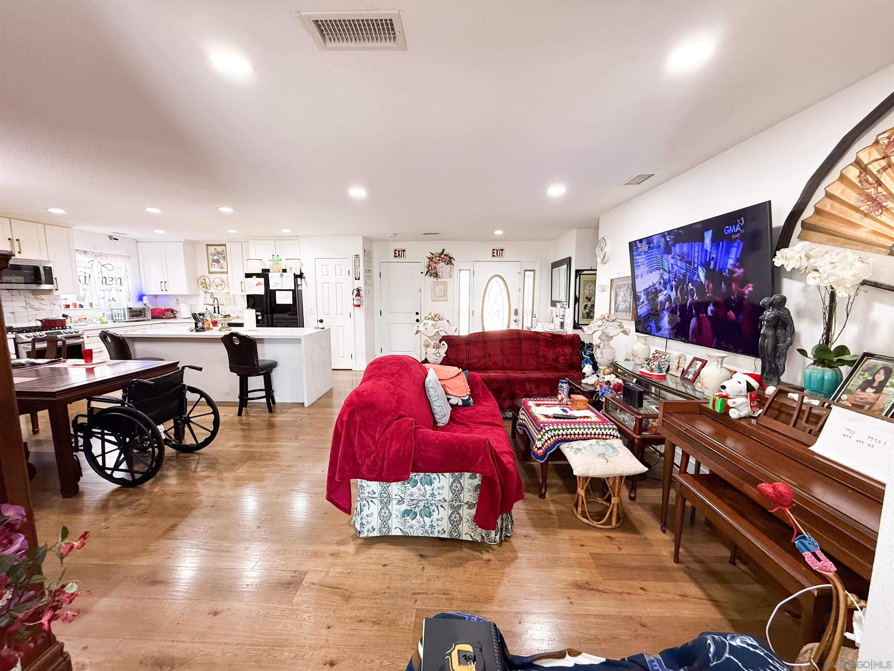 Detail Gallery Image 6 of 21 For 819 N Rose St, Escondido,  CA 92027 - – Beds | – Baths