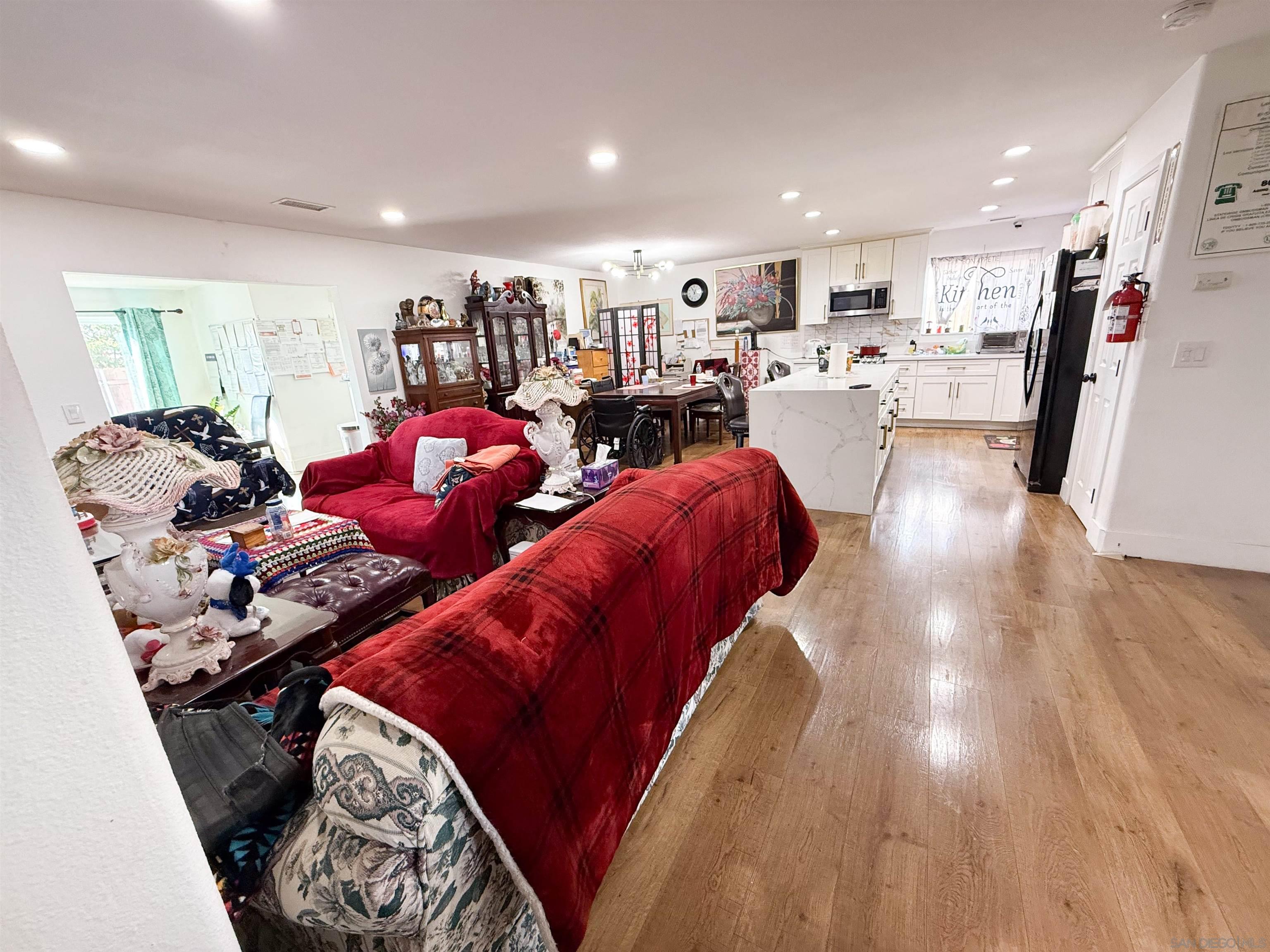 Detail Gallery Image 9 of 21 For 819 N Rose St, Escondido,  CA 92027 - – Beds | – Baths