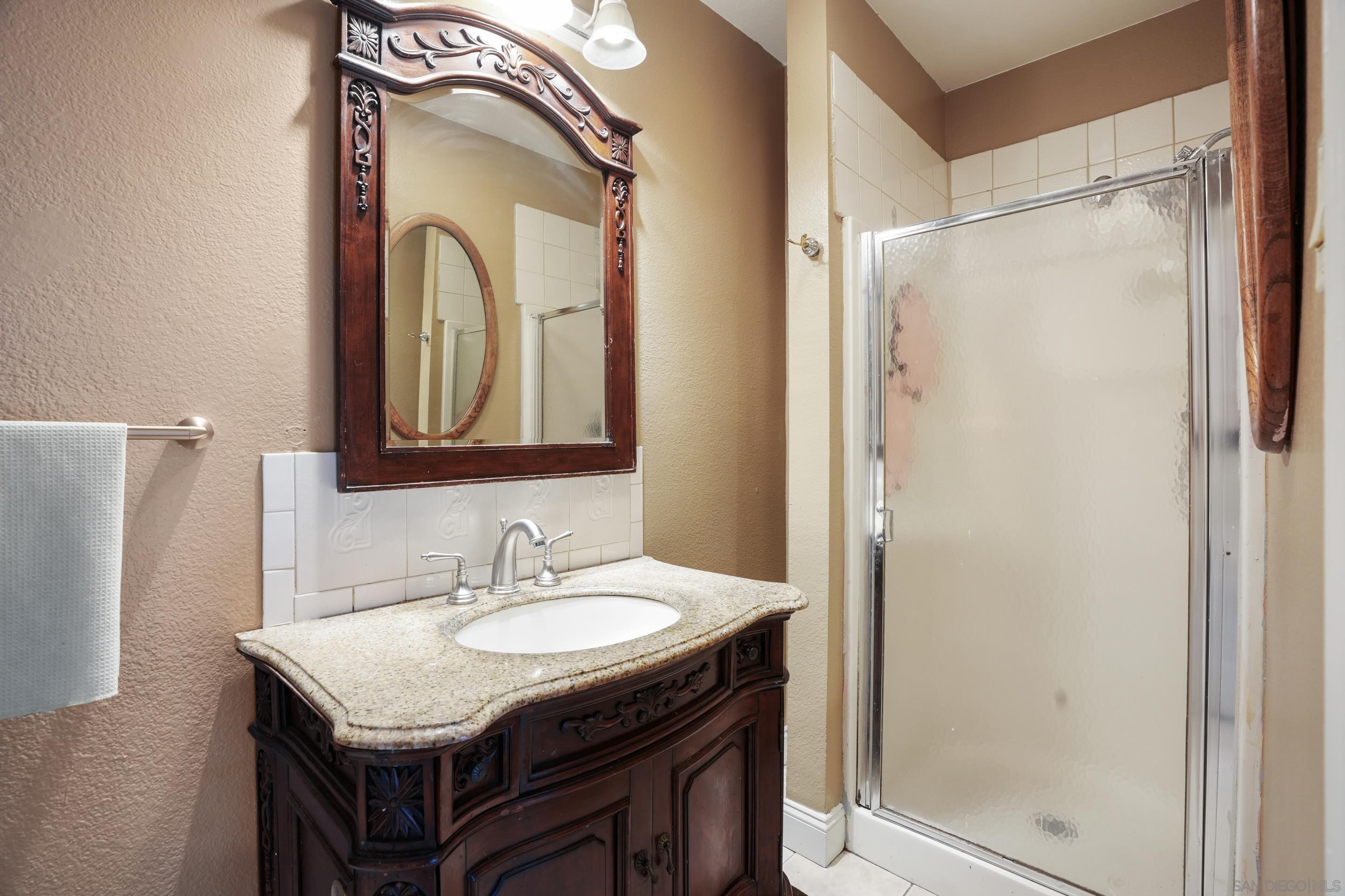 Detail Gallery Image 11 of 14 For 553   3rd Ave, Redwood City,  CA 94063 - 3 Beds | 2 Baths