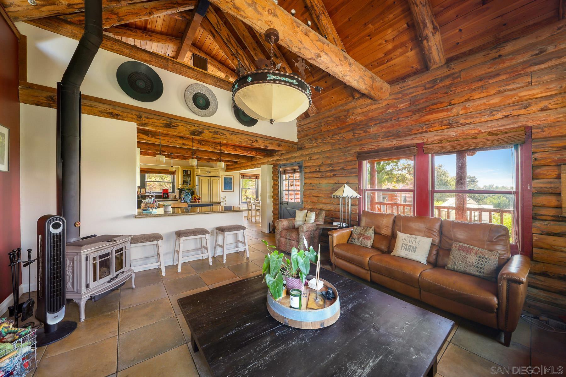 Detail Gallery Image 13 of 39 For 12052  Sky View Dr, Valley Center,  CA 92082 - 5 Beds | 4/1 Baths