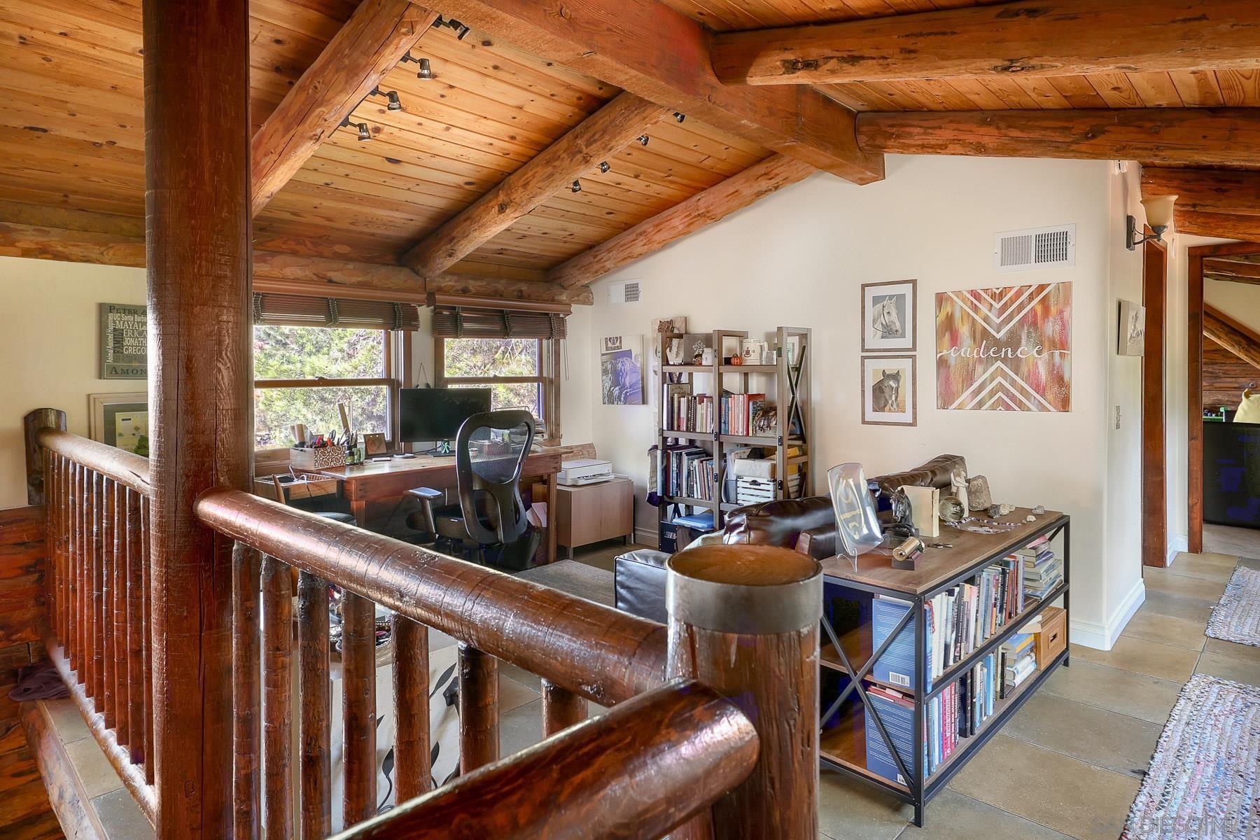 Detail Gallery Image 15 of 39 For 12052  Sky View Dr, Valley Center,  CA 92082 - 5 Beds | 4/1 Baths