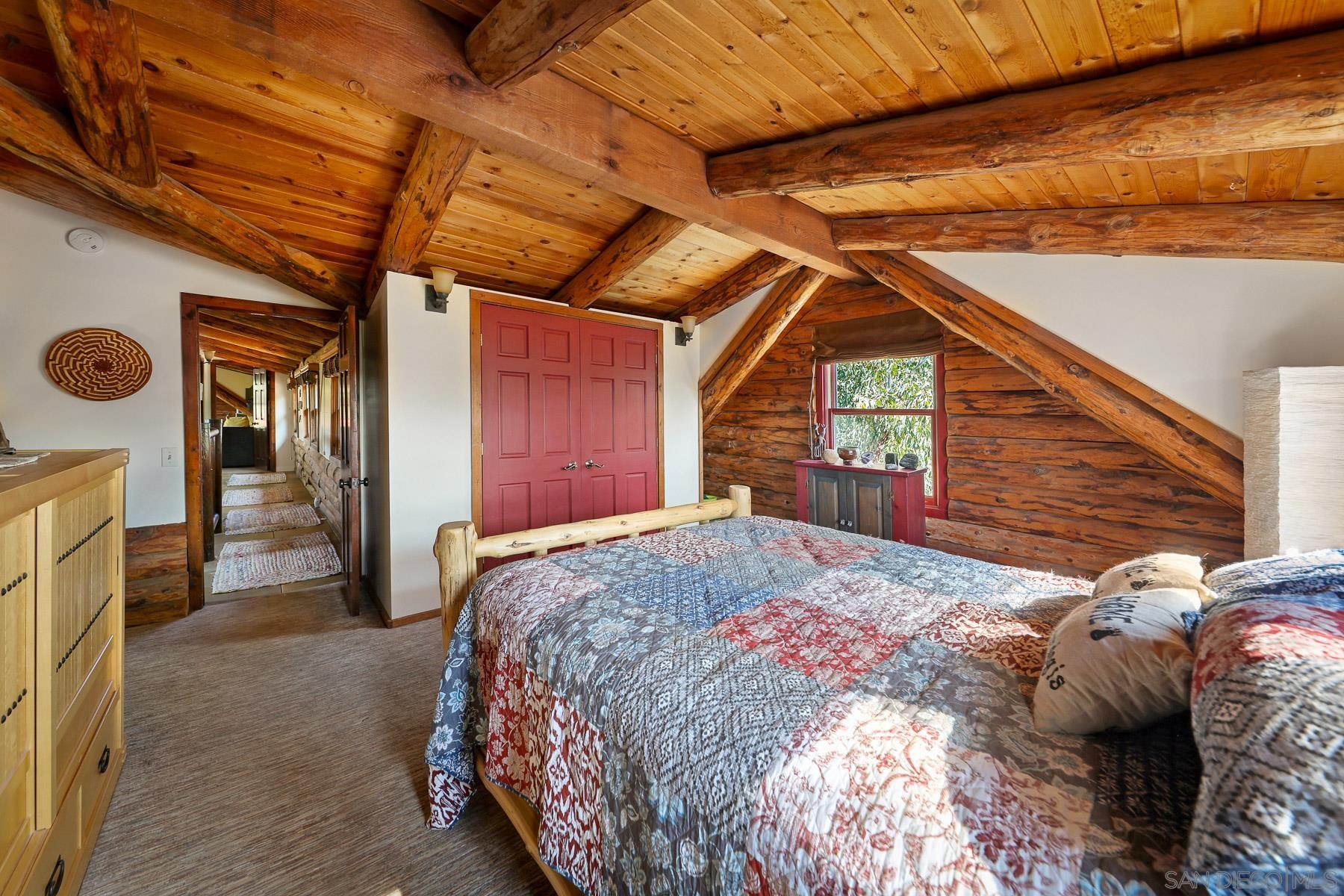 Detail Gallery Image 19 of 39 For 12052  Sky View Dr, Valley Center,  CA 92082 - 5 Beds | 4/1 Baths