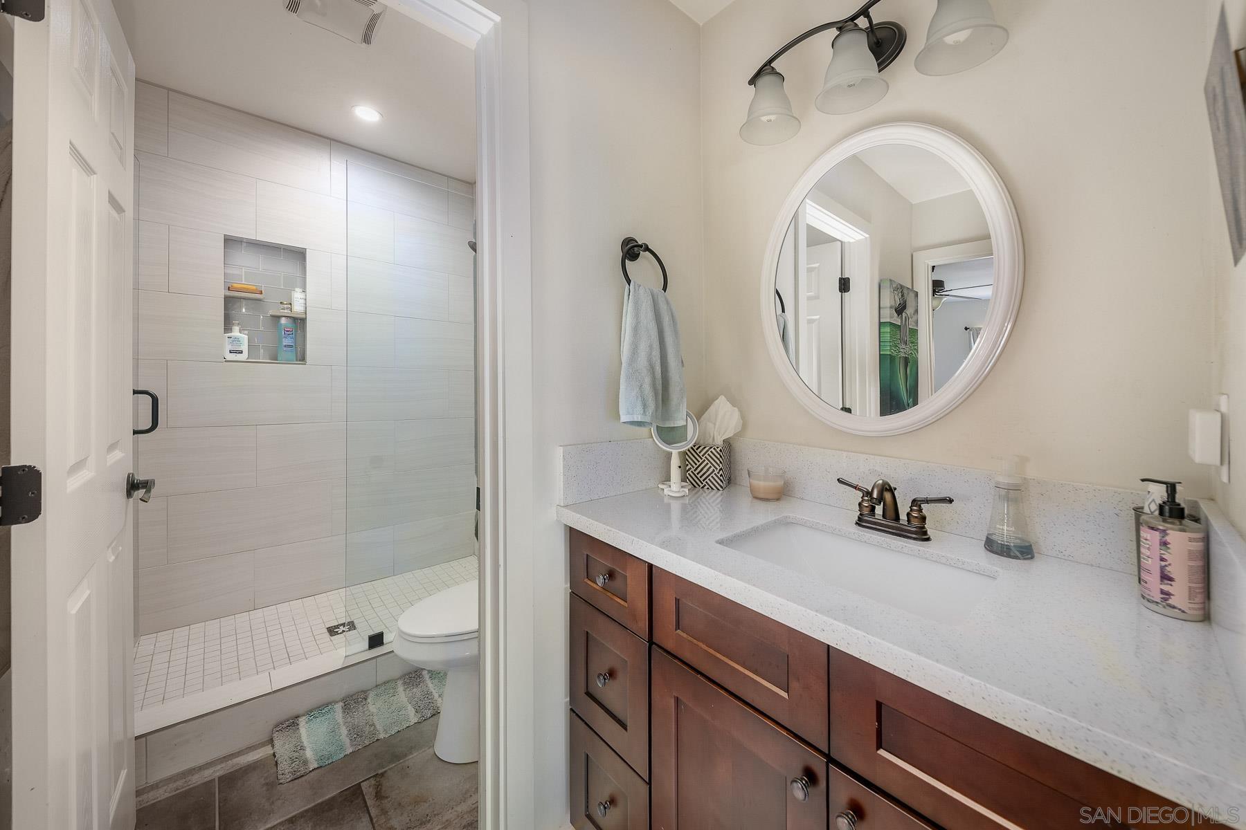 Detail Gallery Image 25 of 39 For 12052  Sky View Dr, Valley Center,  CA 92082 - 5 Beds | 4/1 Baths