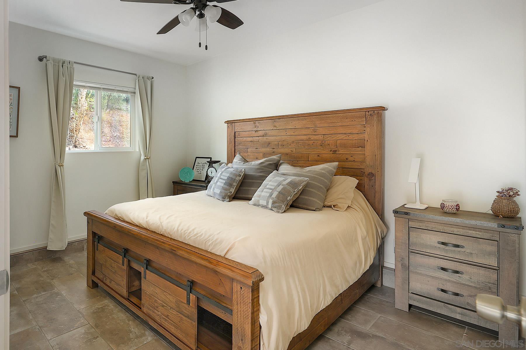 Detail Gallery Image 29 of 39 For 12052  Sky View Dr, Valley Center,  CA 92082 - 5 Beds | 4/1 Baths