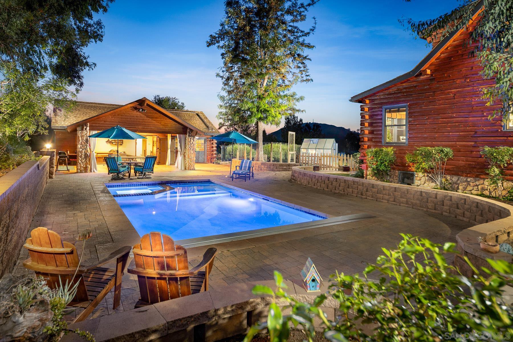 Detail Gallery Image 33 of 39 For 12052  Sky View Dr, Valley Center,  CA 92082 - 5 Beds | 4/1 Baths