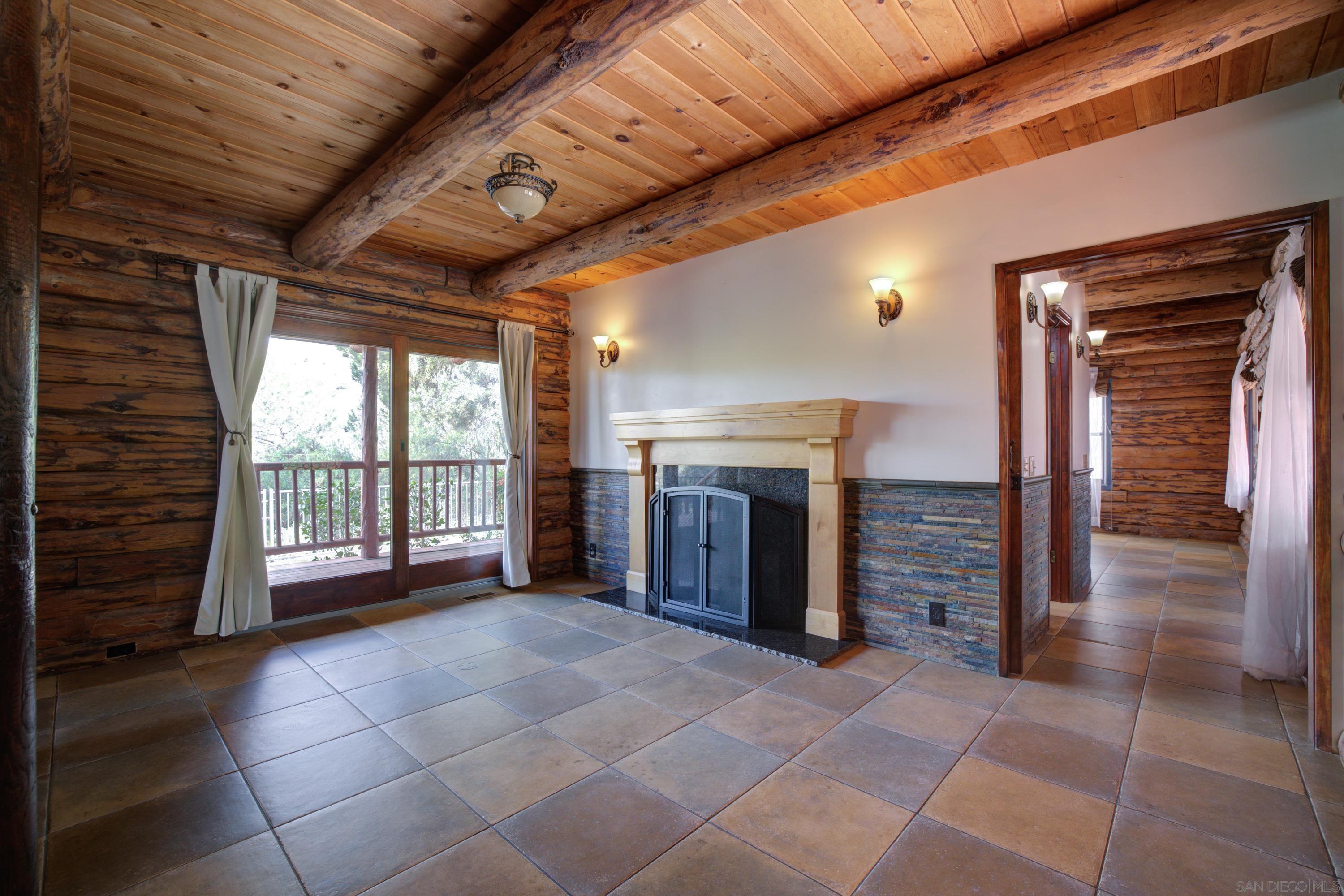 Detail Gallery Image 6 of 39 For 12052  Sky View Dr, Valley Center,  CA 92082 - 5 Beds | 4/1 Baths