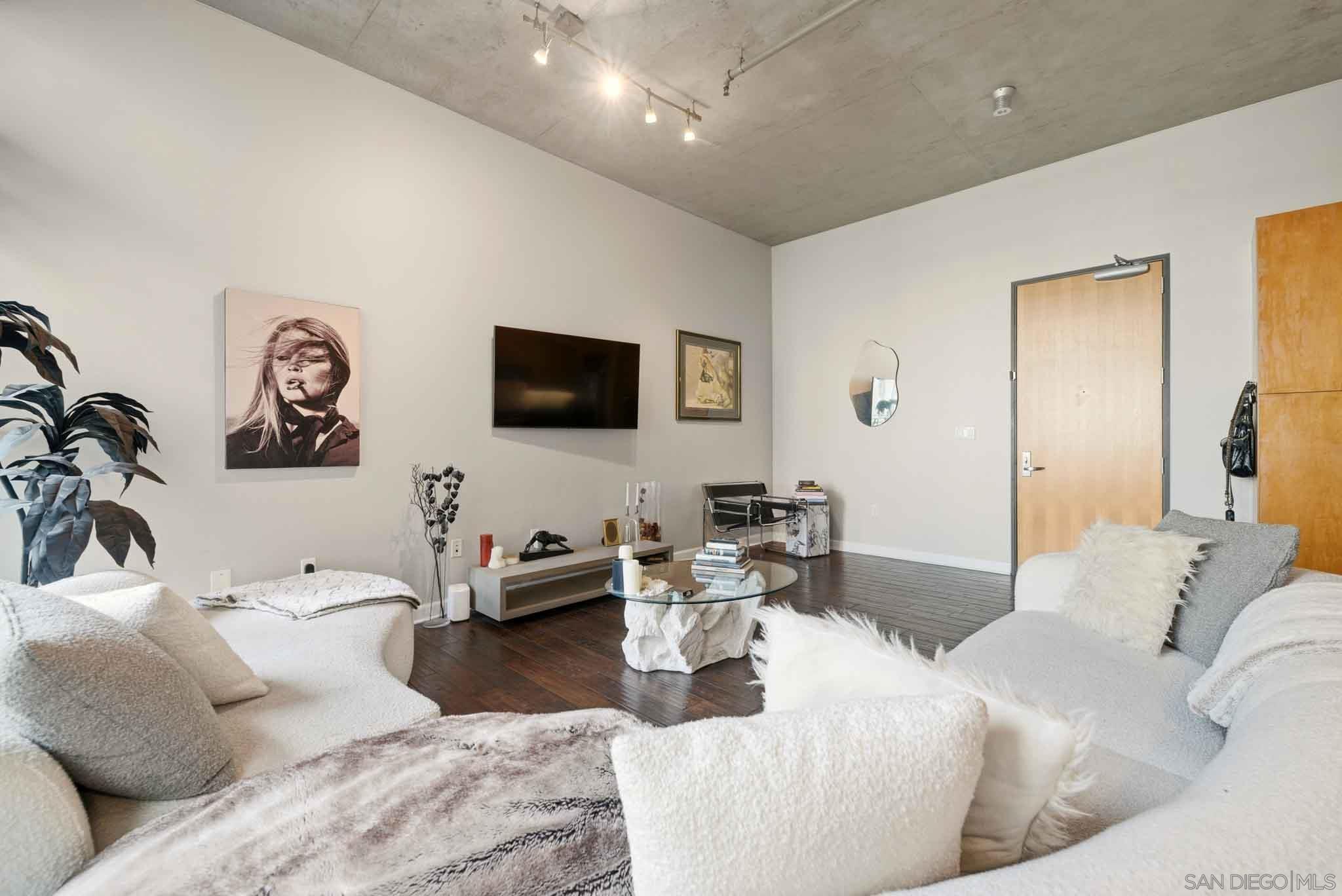 Detail Gallery Image 8 of 31 For 1050  Island Ave   #422,  San Diego,  CA 92101 - 1 Beds | 1 Baths